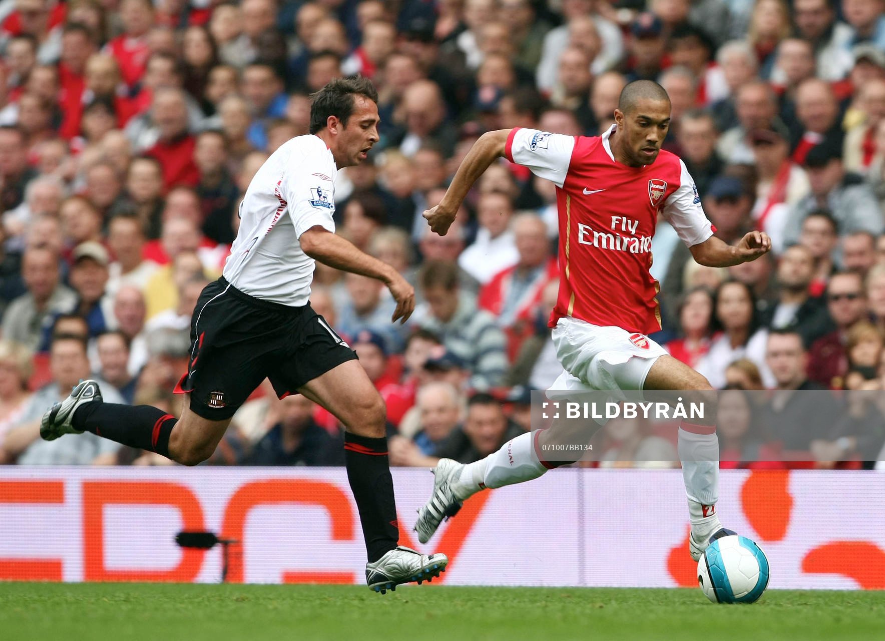 Gael Clichy, Arsenal och Michael Chopra, Sunderland