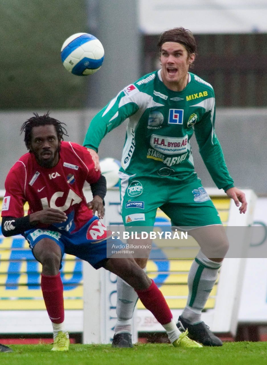 Teofore Bennet, Öster