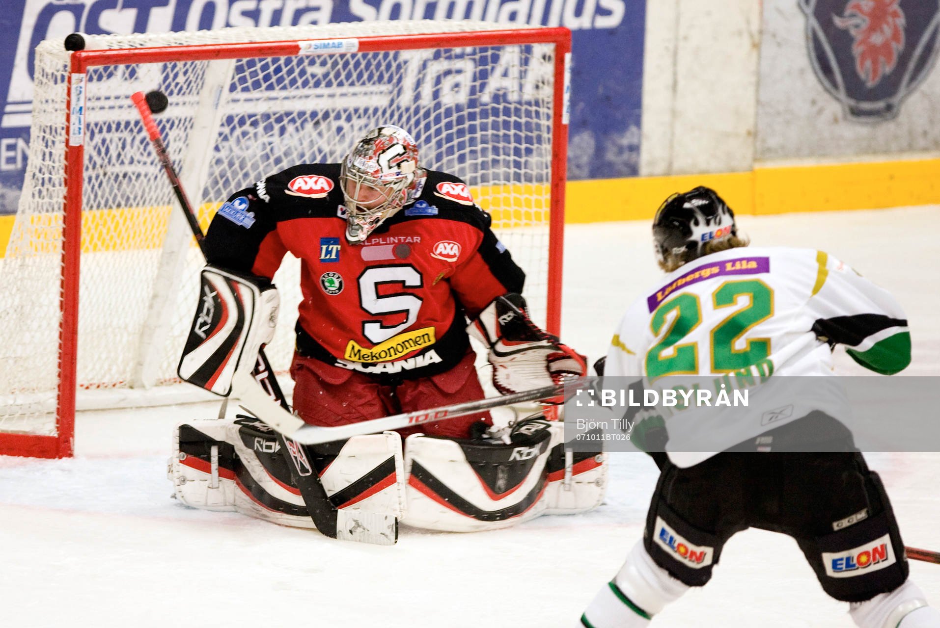 Jhonas Enroth, målvakt, Södertälje och Per Åslund,