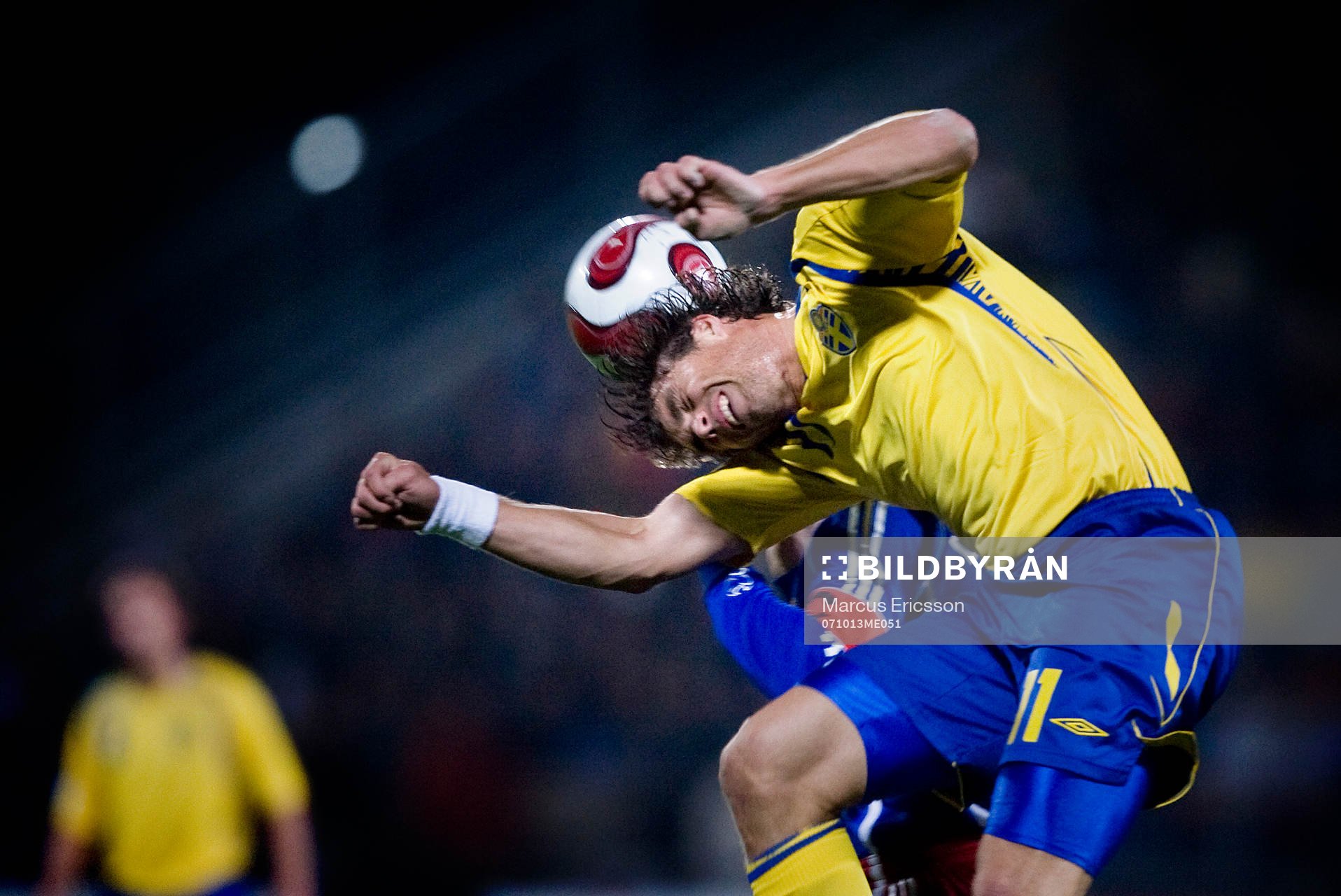 Johan Elmander i nickduell