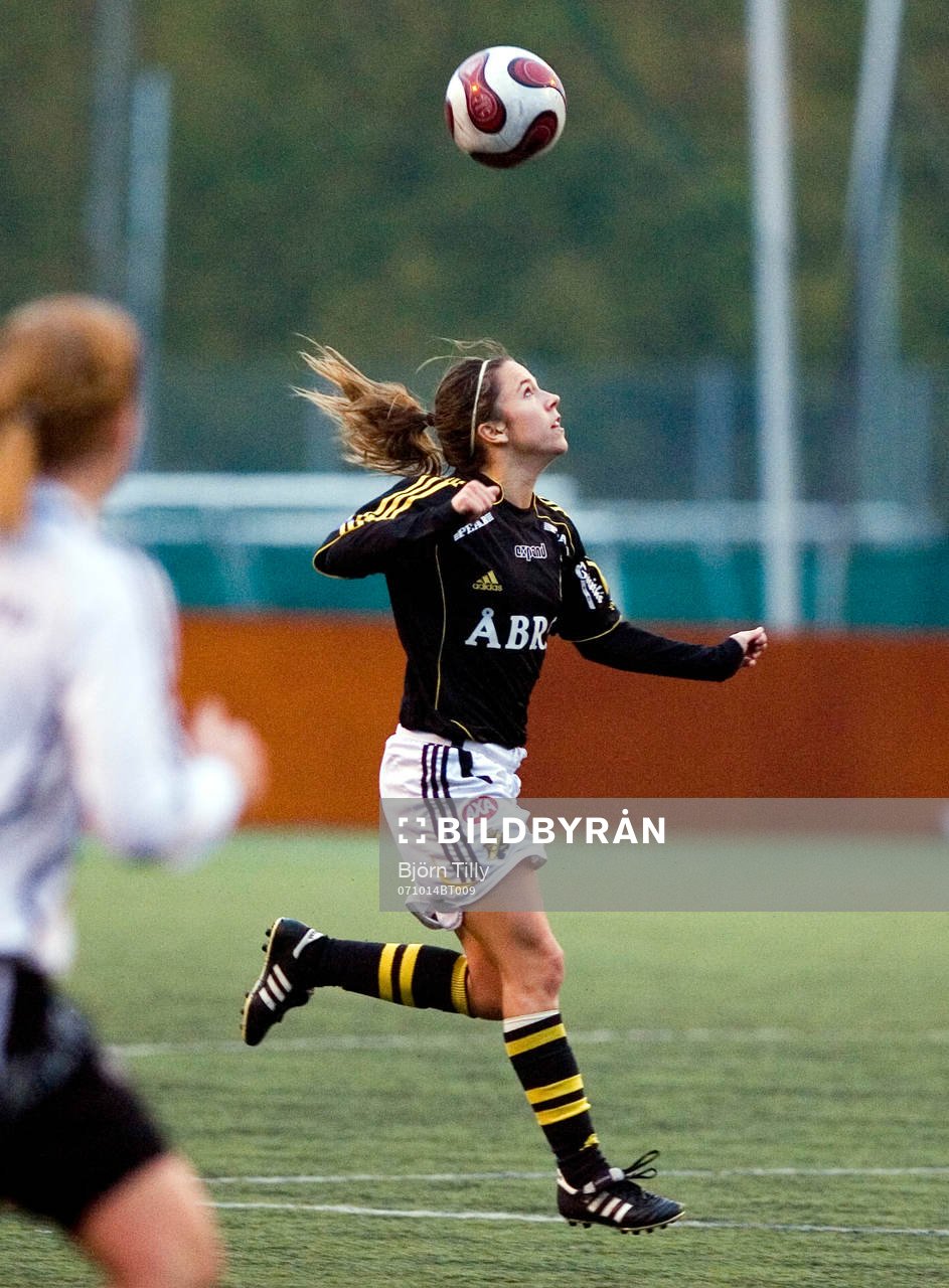   Kacey White, AIK (1-0).