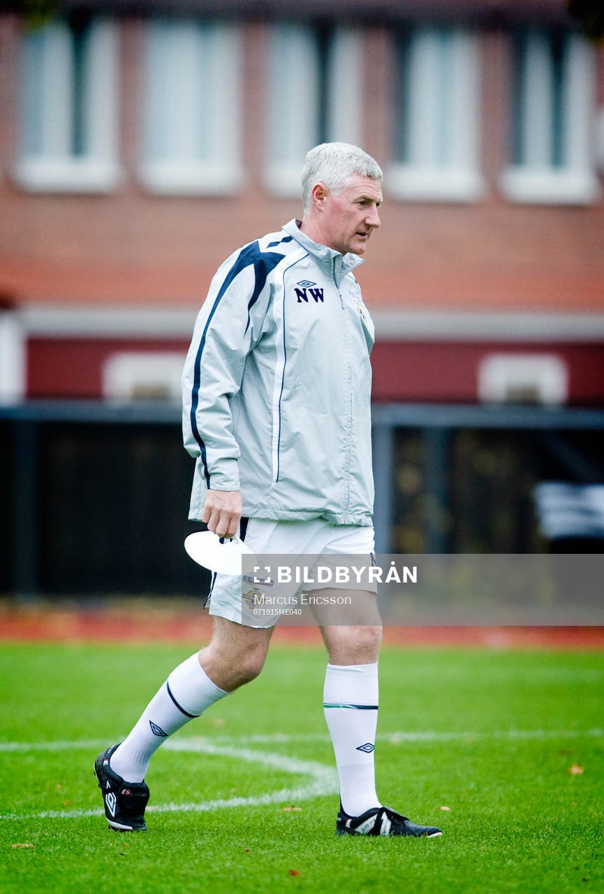 Nigel Worthington, Förbundskapten