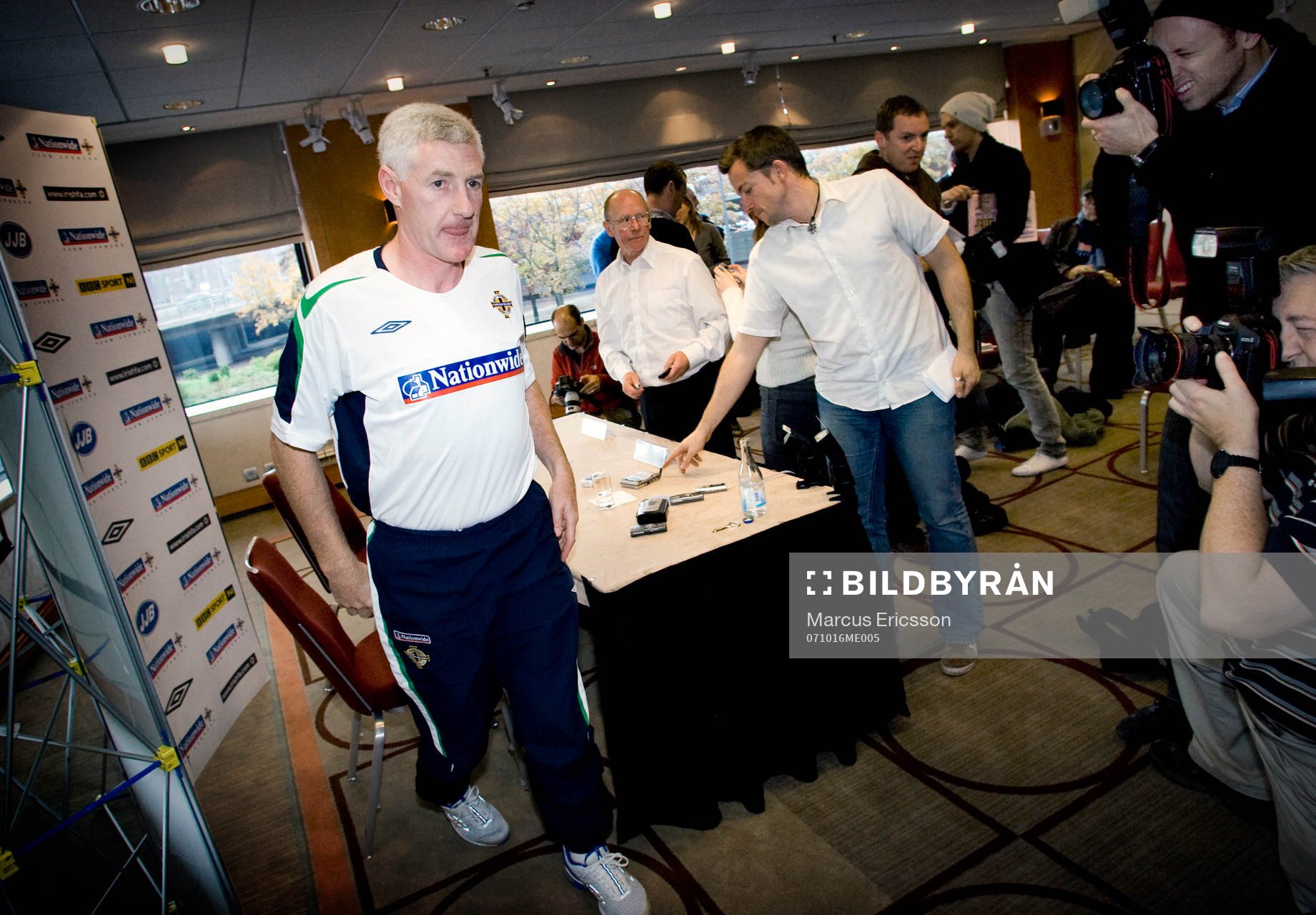 Nigel Worthington, Förbundskapten