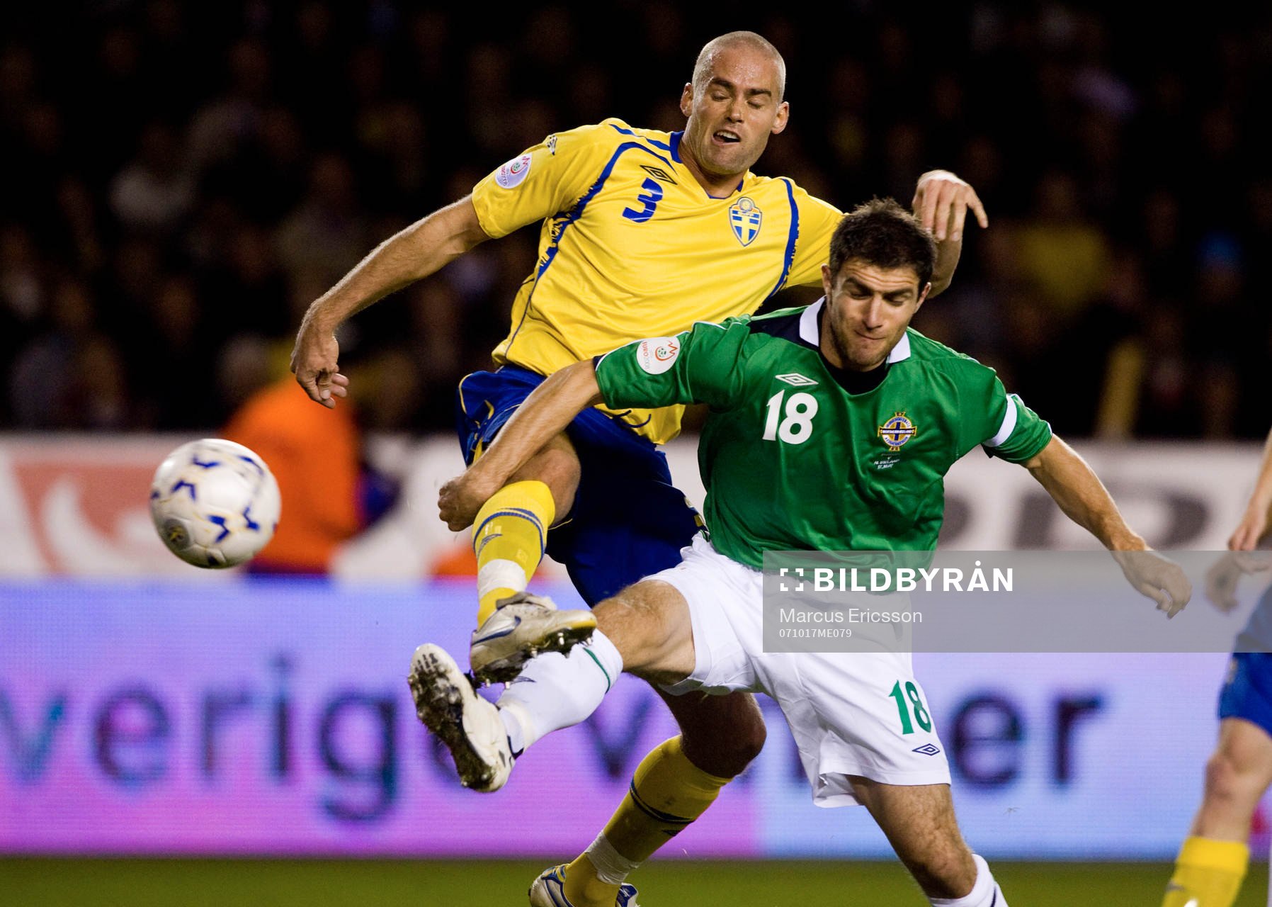 Olof Mellberg och Aaron Hughes