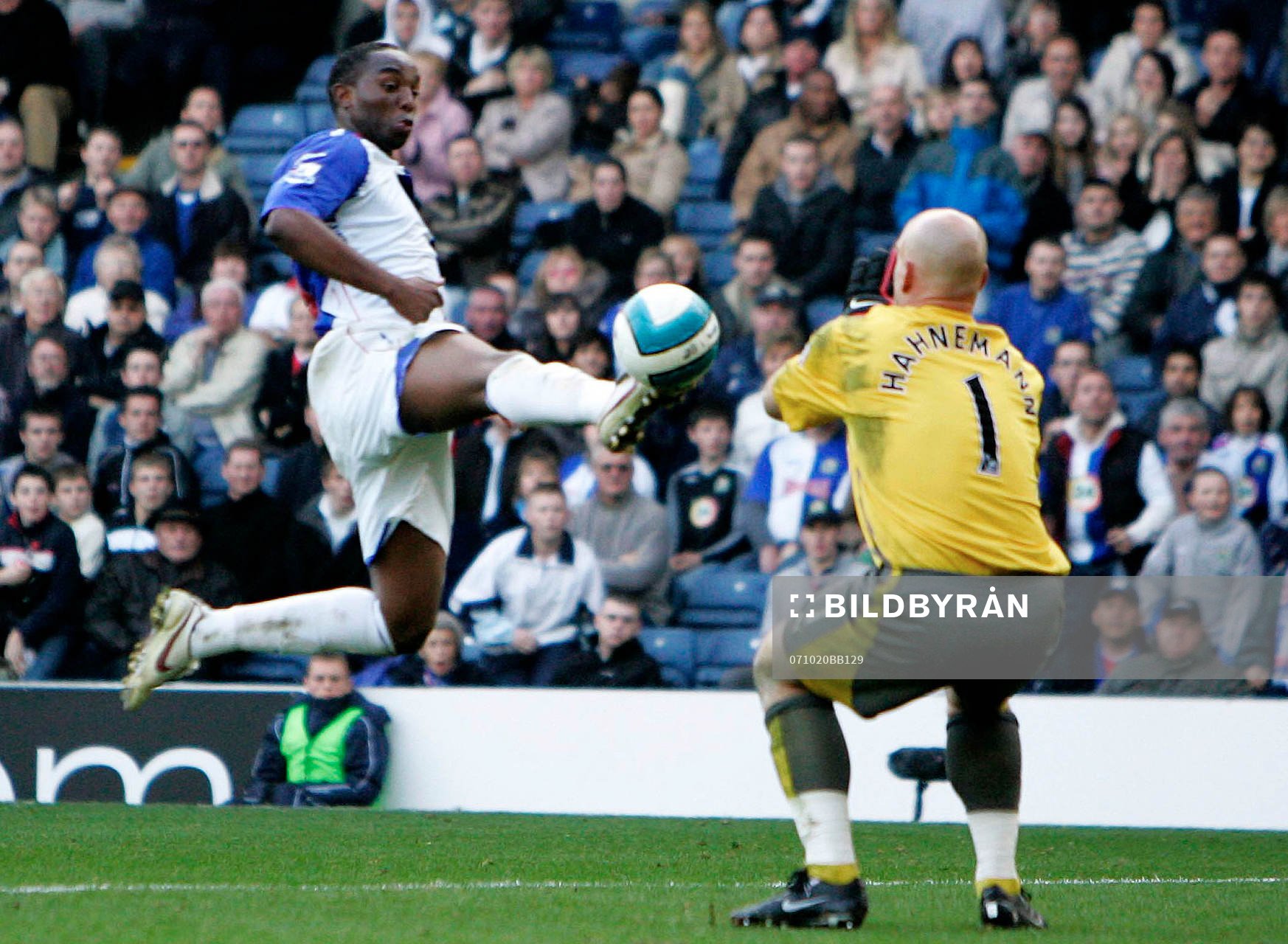 Benni McCarthy och Marcus Hahnemann, målvakt