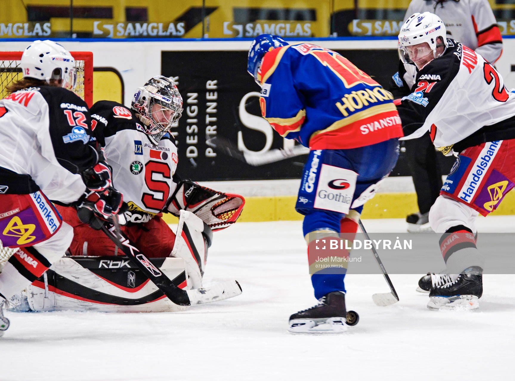 Patric Hörnqvist, Djurgården, oroar framför Jhonas