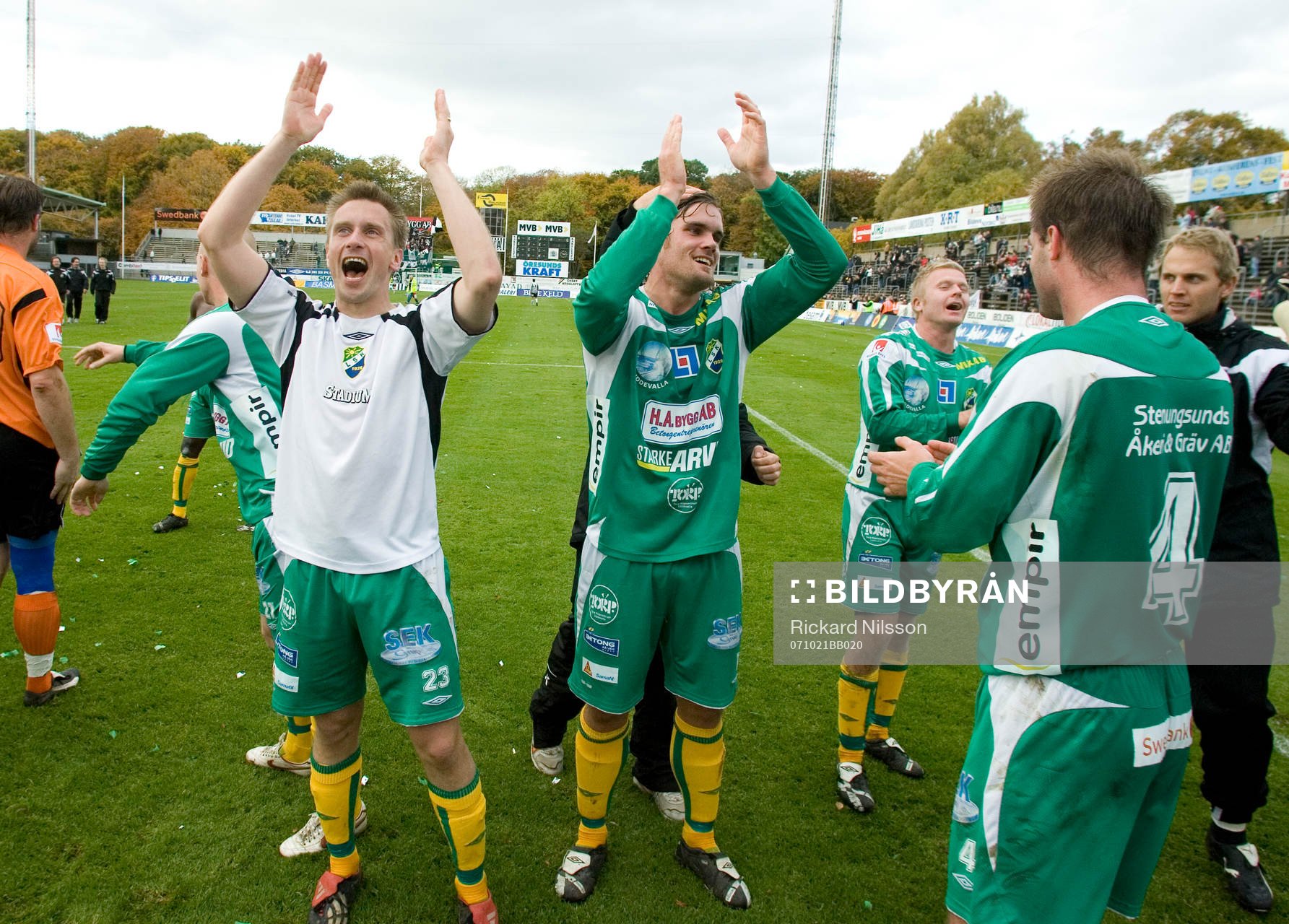 Mathias Gravem och David Leinar, jubel