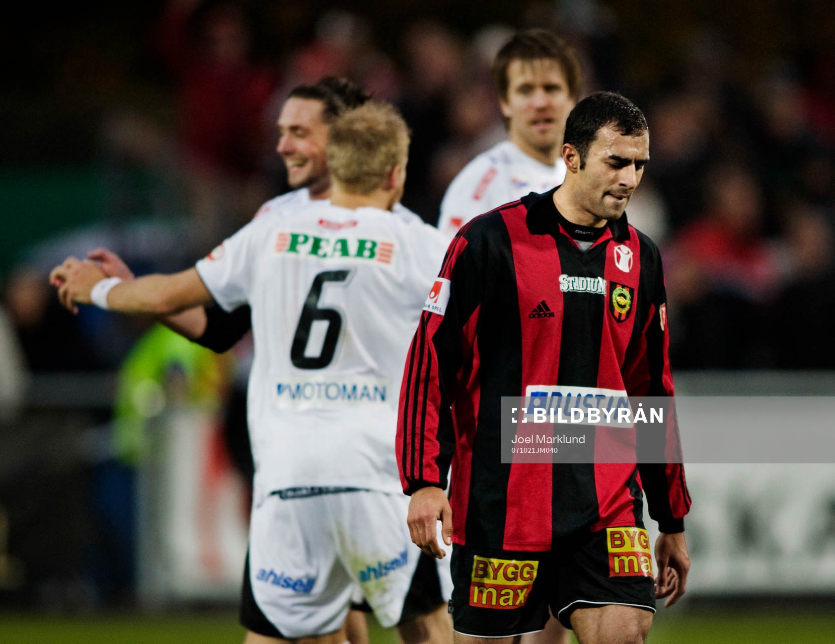 Deppigt i Brommapojkarna. Arash Talebinejad,