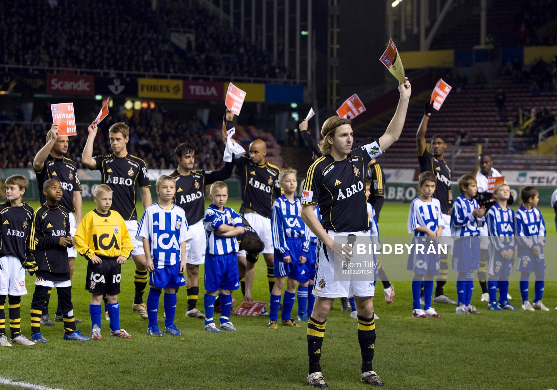 Fotboll, Allsvenskan, AIK - Göteborg: Ge rasismen rött kort.  