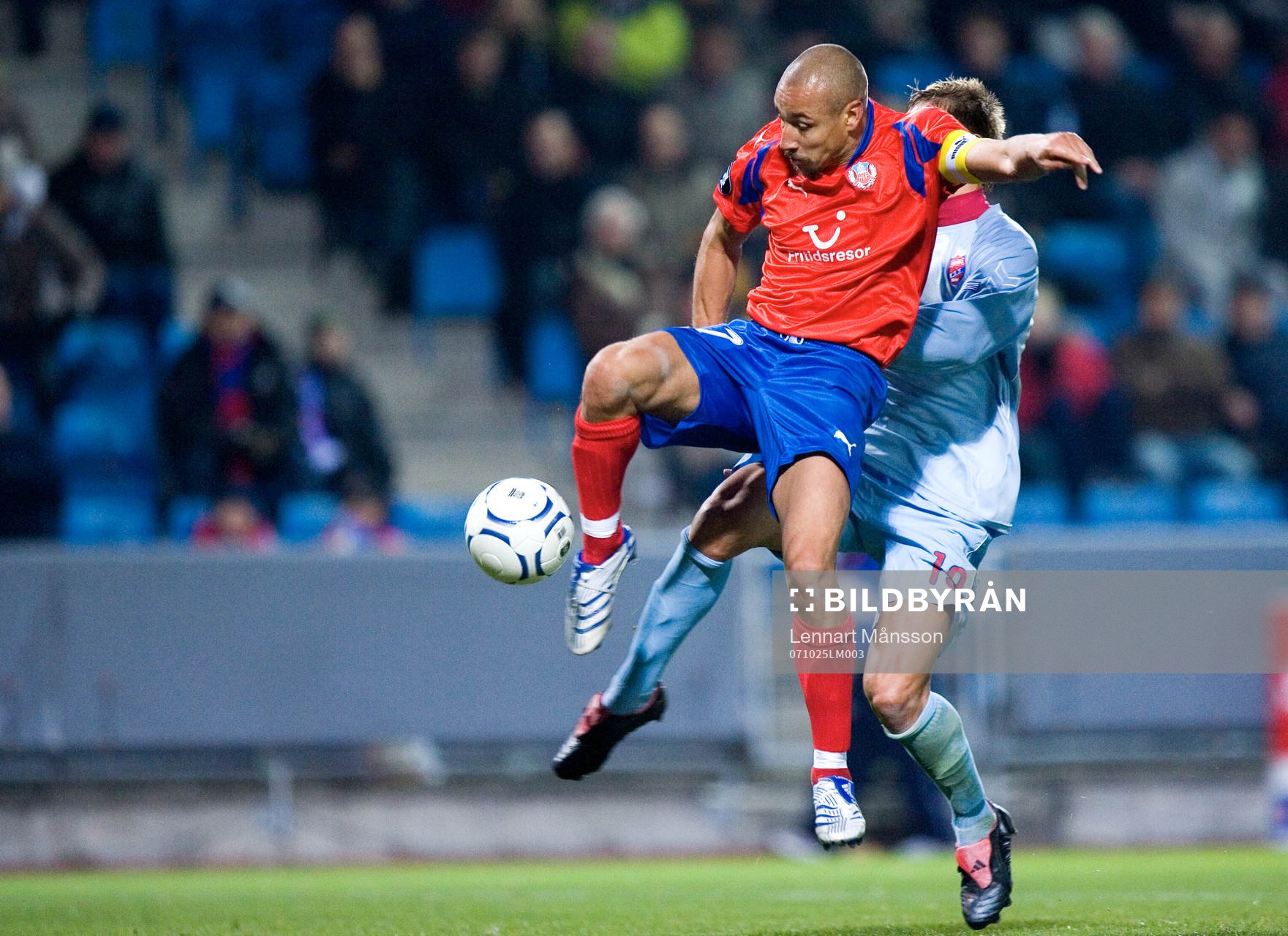 1-1 Henrik Larsson, som kvitterar med sträckt vrist