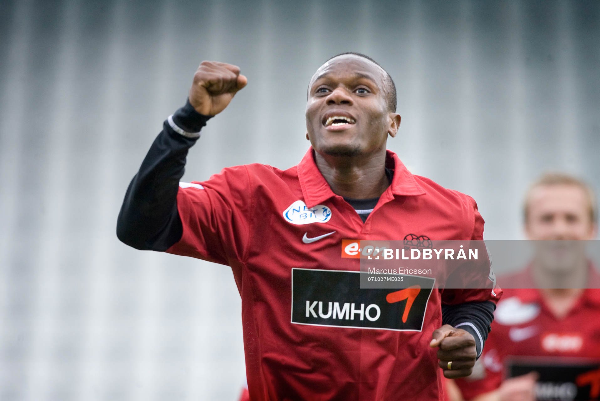 Robert Mambo-Mumba, Häcken