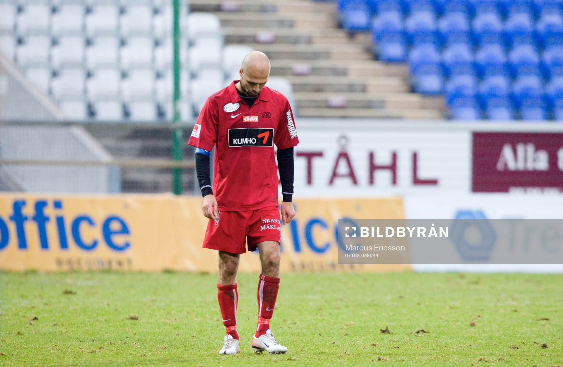 Teddy Lucic, Häcken deppar