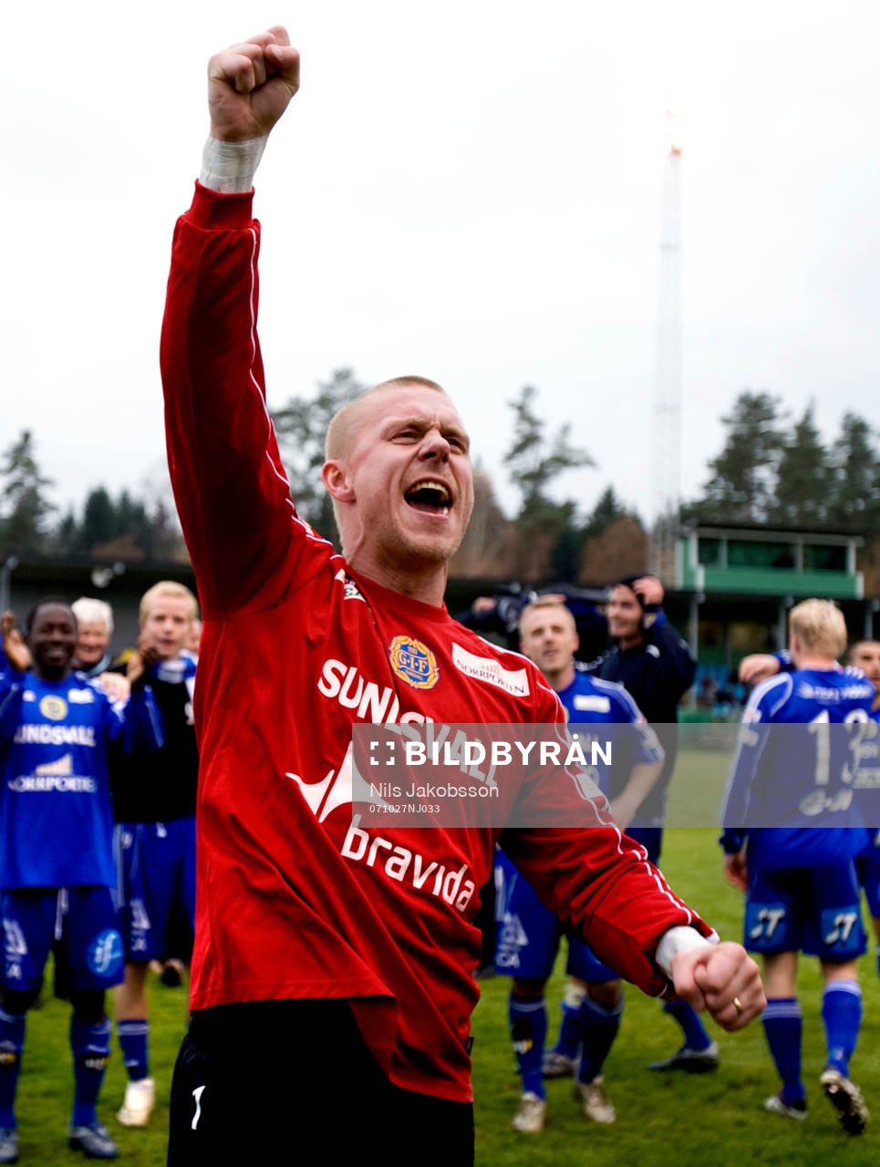  Fredrik Sundfors, målvakt, jubel efter att  Sundsvall säkrat allsvensk plats, jubel.