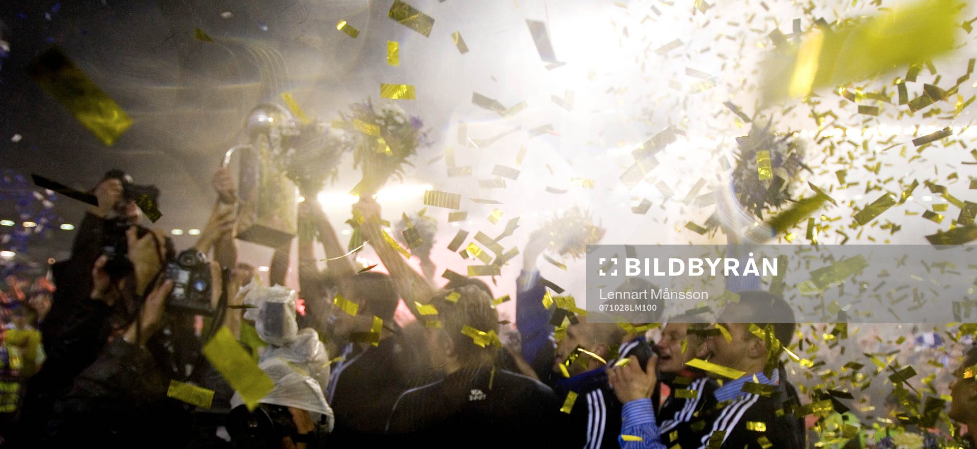 SM-guld, folkhav, Ullevi invaderat, SM-buckla, Lennart