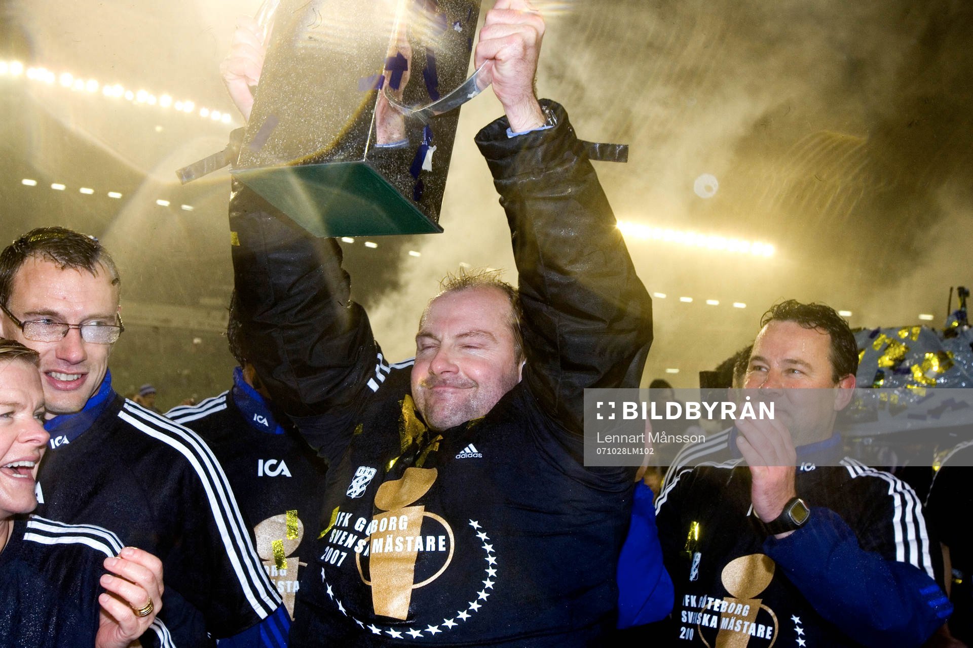 SM-guld, folkhav, Ullevi invaderat, SM-buckla, Lennart