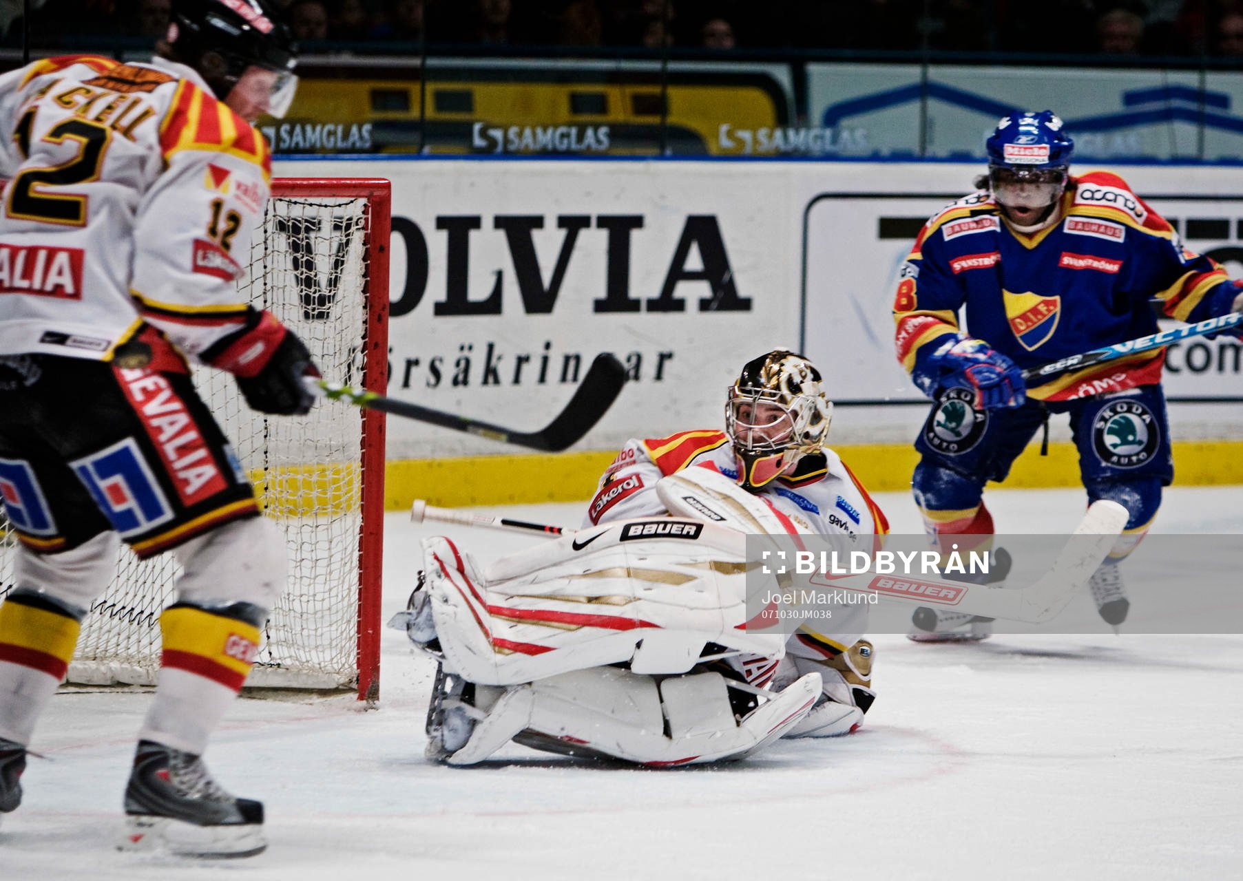 Markus Korhonen, målvakt, Brynäs, räddar ett skott