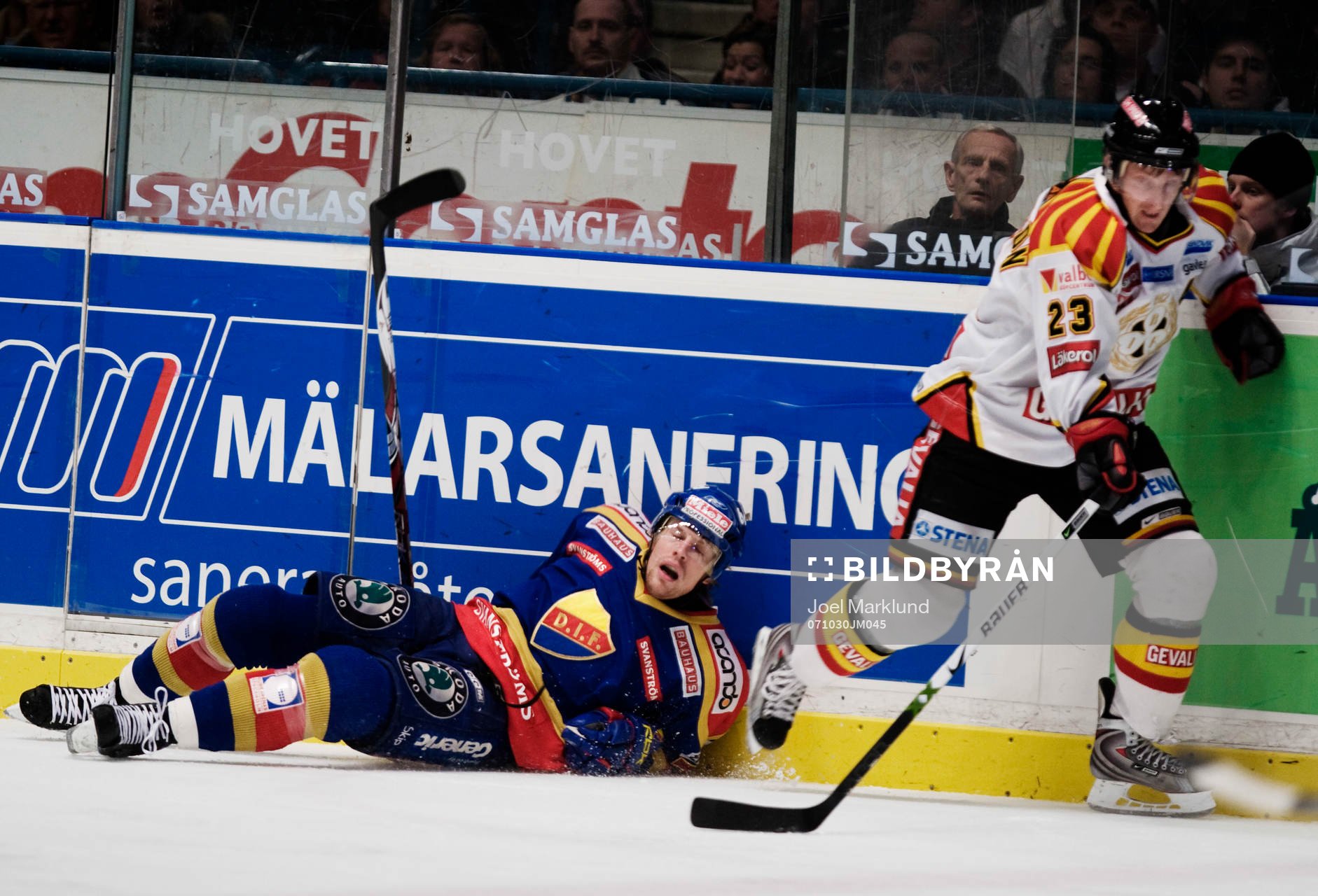 Thomas Johansson, Djurgården, fick sig en tryckare av