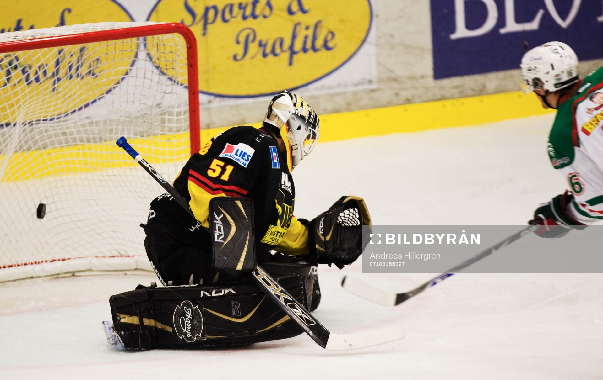 David Laudius, Rögle, gör 1-1 på Johan Thalberg,