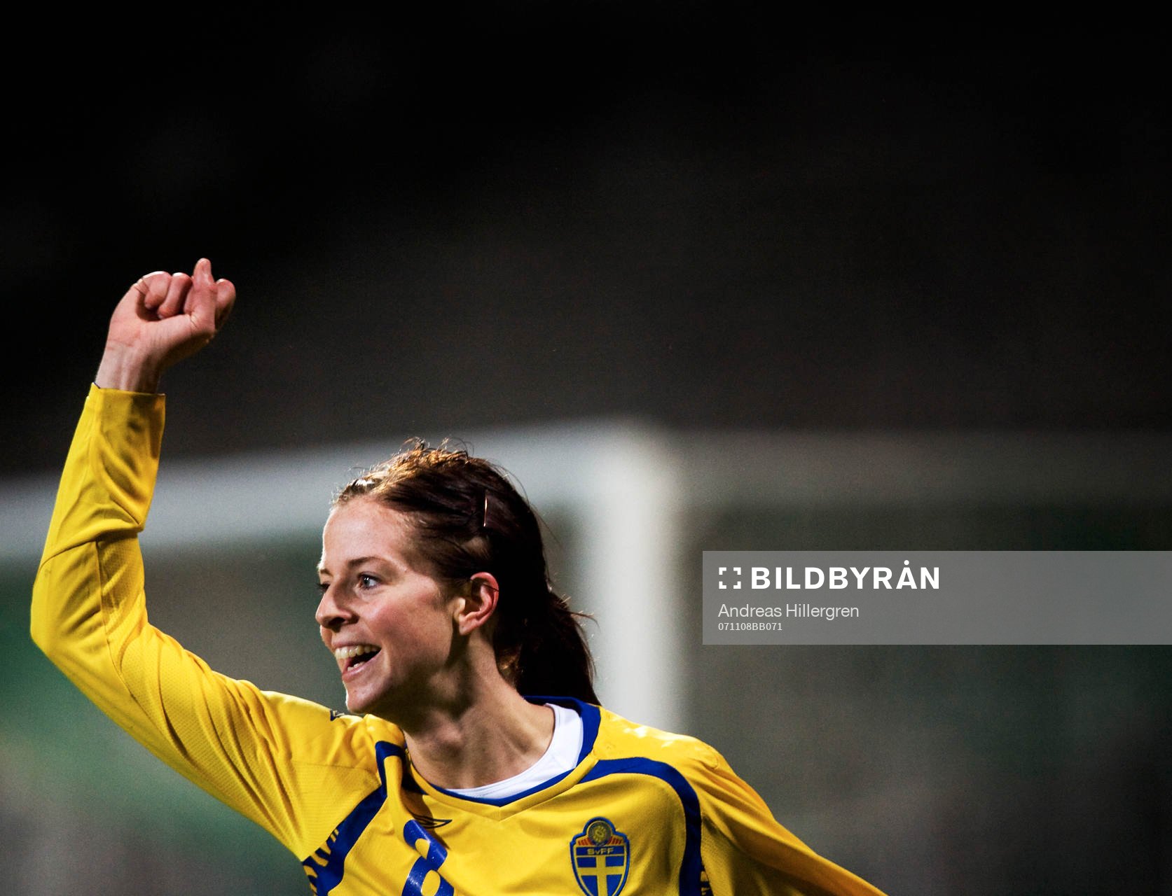  Lotta Schelin, gör Sveriges 1-4 mål och 1-2 mål jubel.