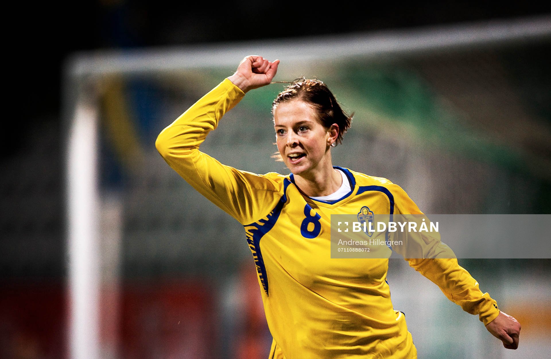 Lotta Schelin, gör Sveriges 1-4 mål och 1-2 mål jubel