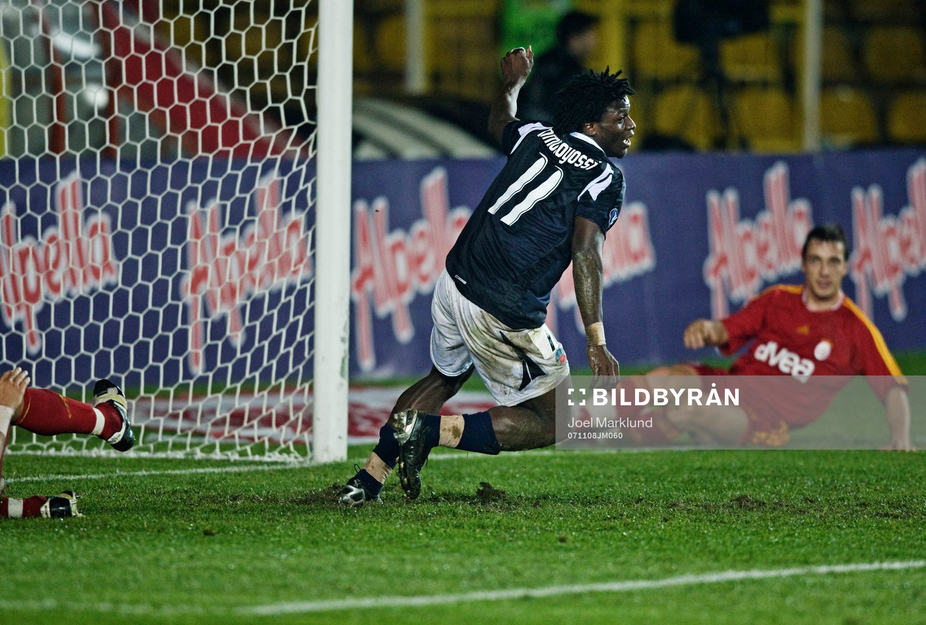  Razak Omotoyossi, Helsingborg, jubel efter sitt 0-2-mål.