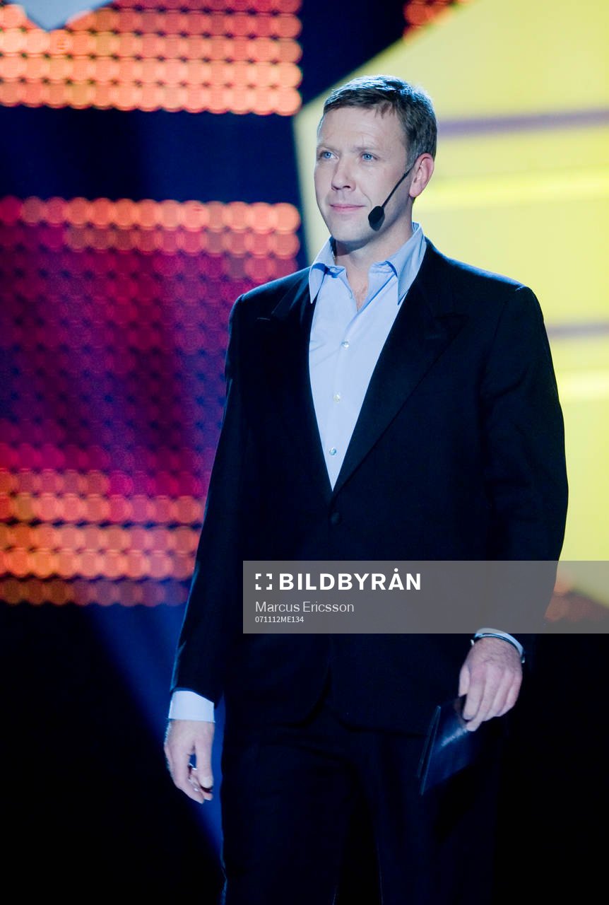 Mikael Persbrandt