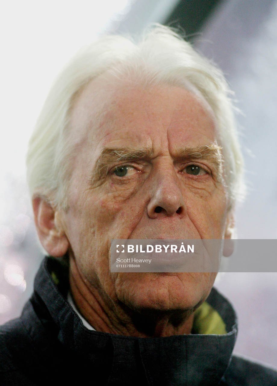  Leo Beenhakker, förbundskapten, Polen.