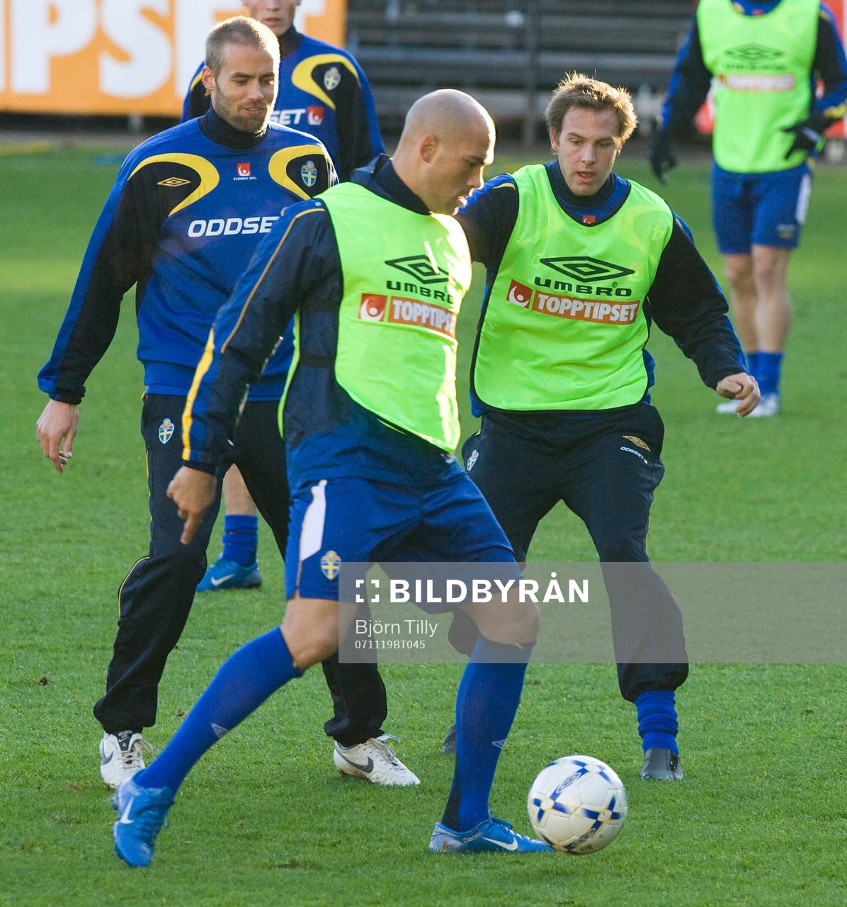 Olof Mellberg,  Daniel Majstorovic och Andreas Granqvist,