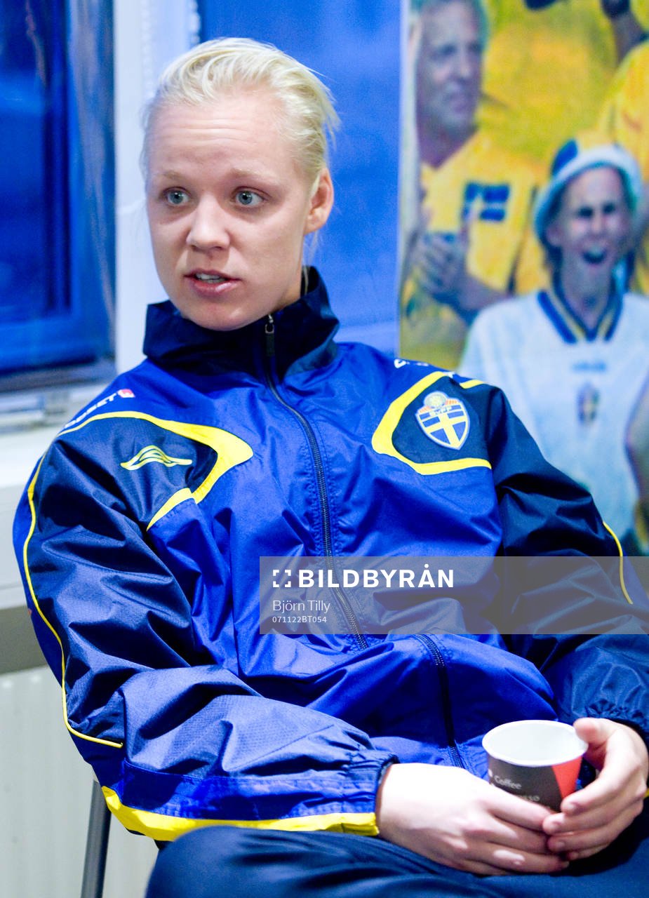 Caroline Seger, Sverige