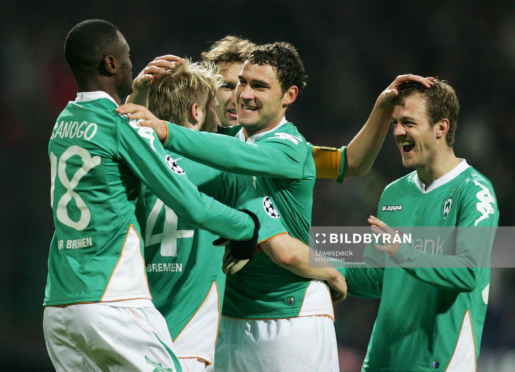  Jubel efter 3-1, Boubacar Sanogo, Aaron Hunt, Frank Baumann, Dusko Tosic, Daniel Jensen, Bremen.