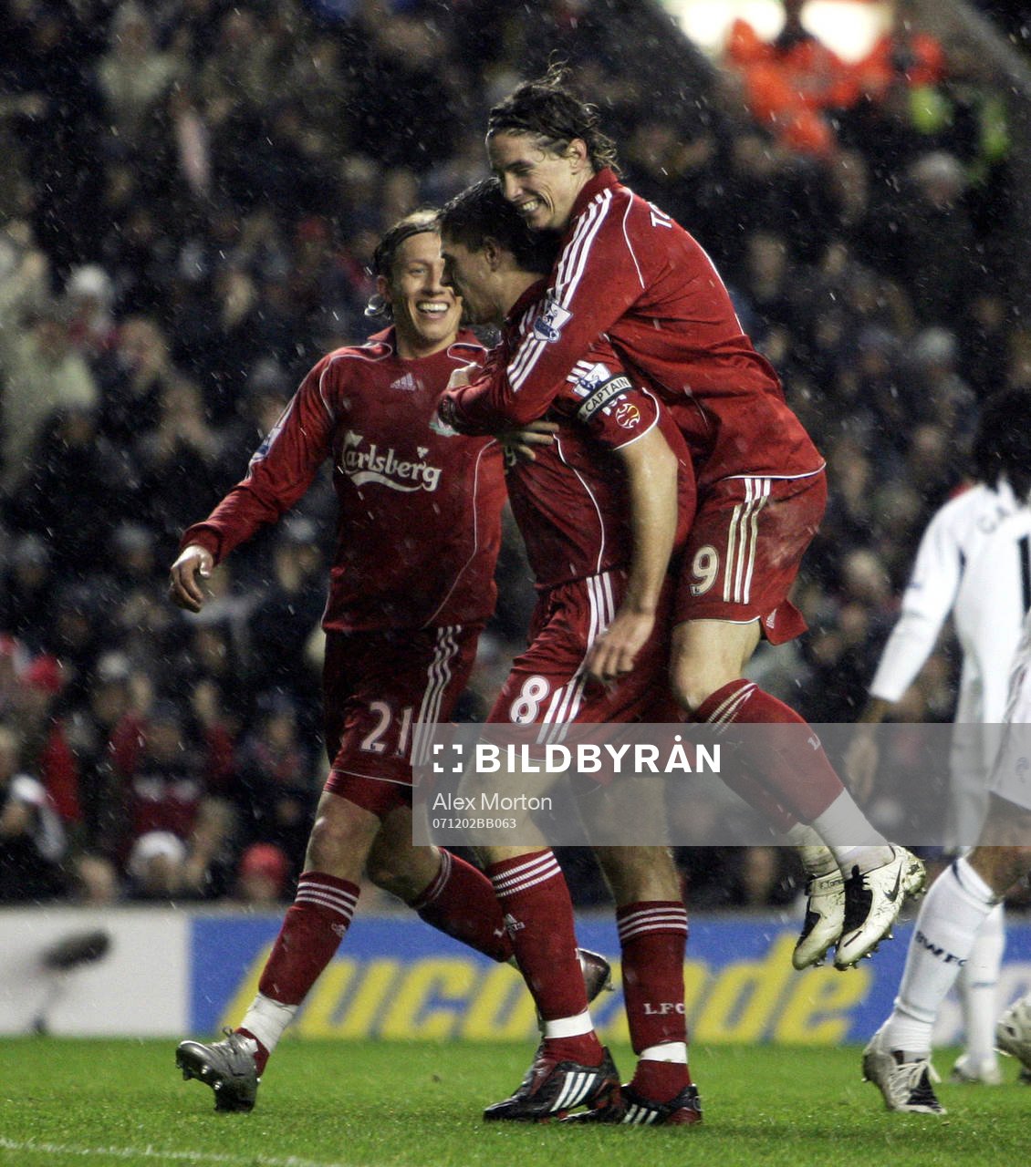 Steven Gerrard, Lucas Leiva och Fernando Torres, LIverpool, jubel efter mål.