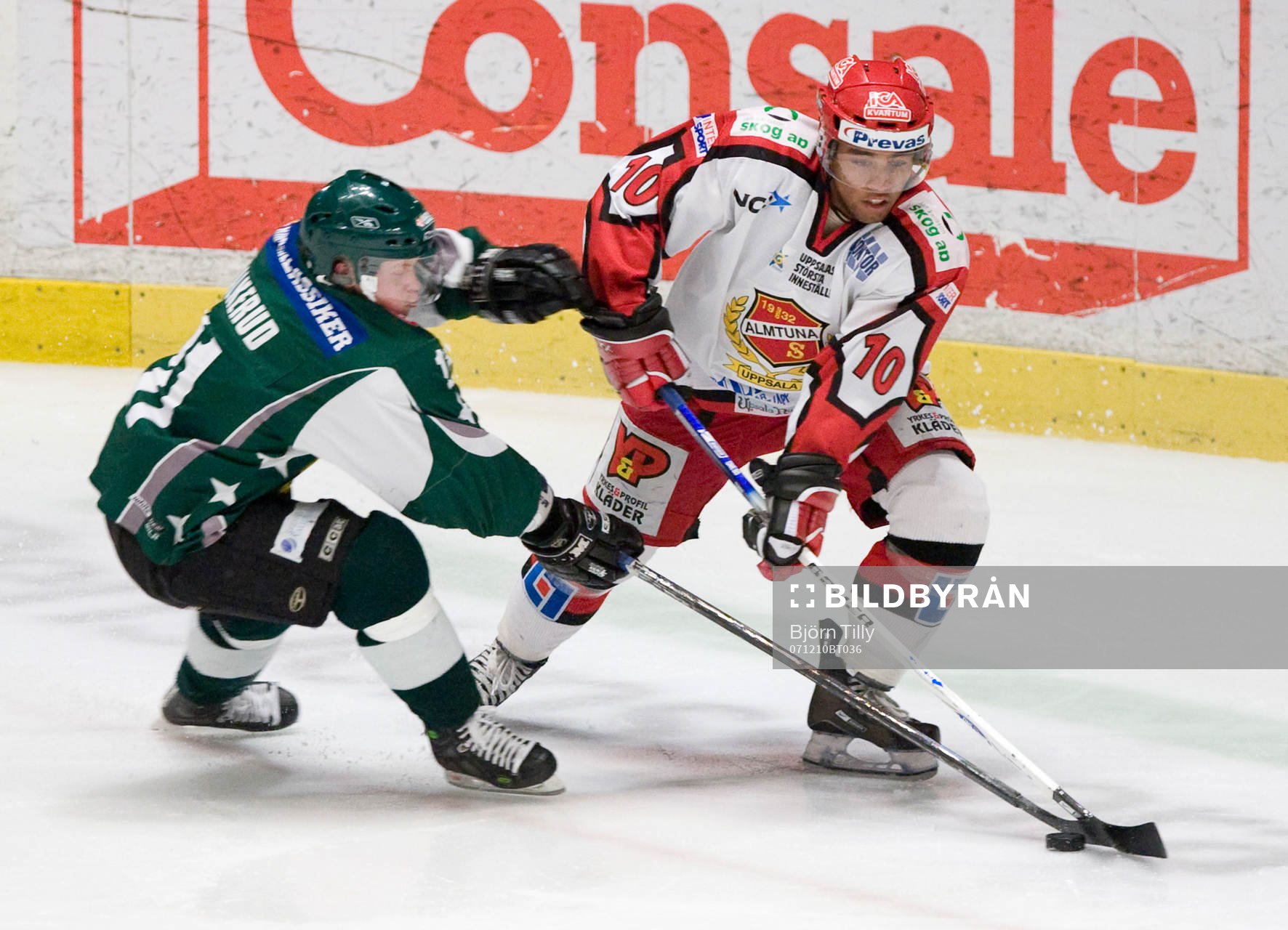 Robin Jalkerud, Hammarby, och Samuel Beckstrand, Almtuna