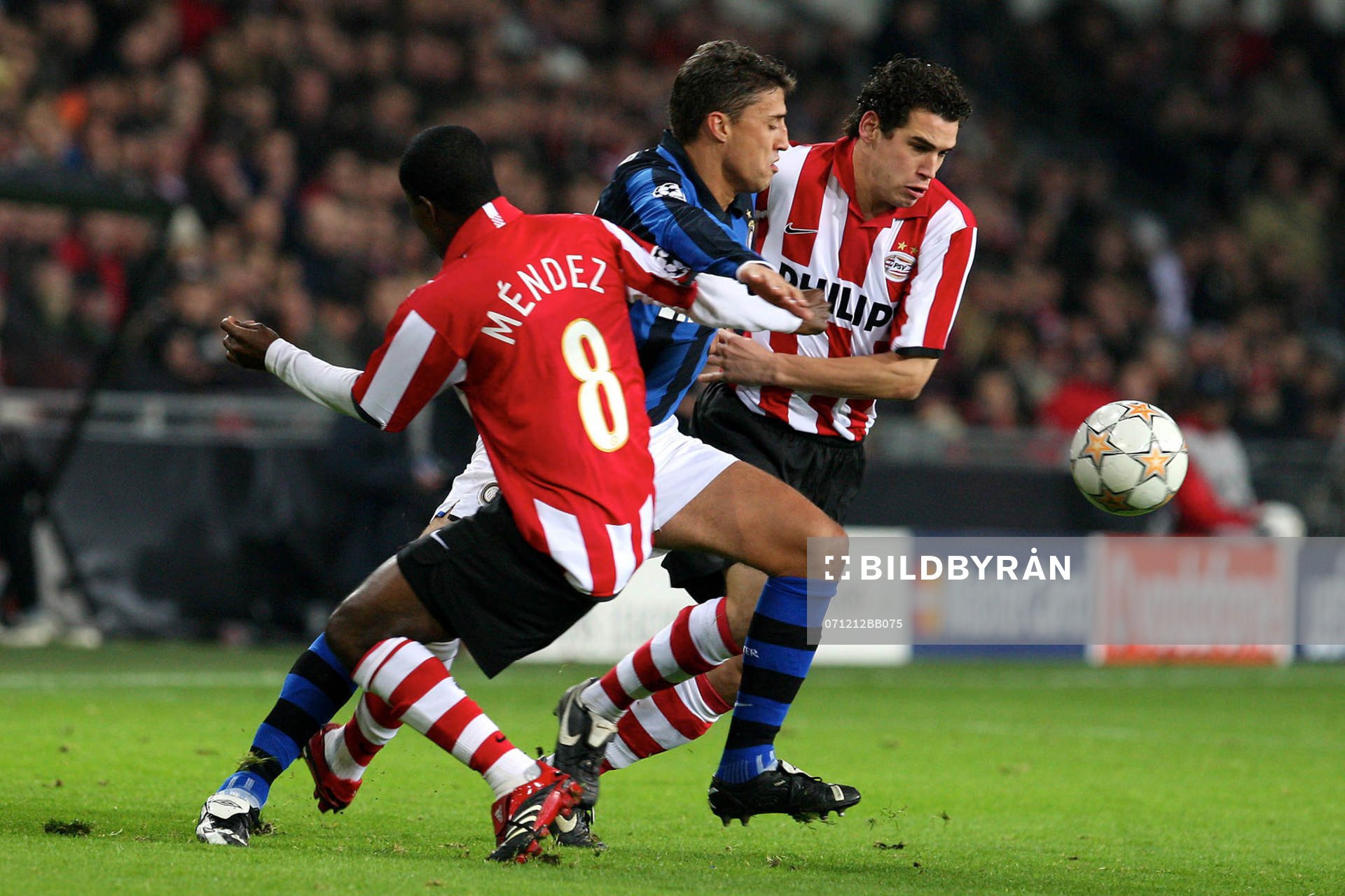  Hernan Crespo mot Dirk Marcellis och Edison Mendez.