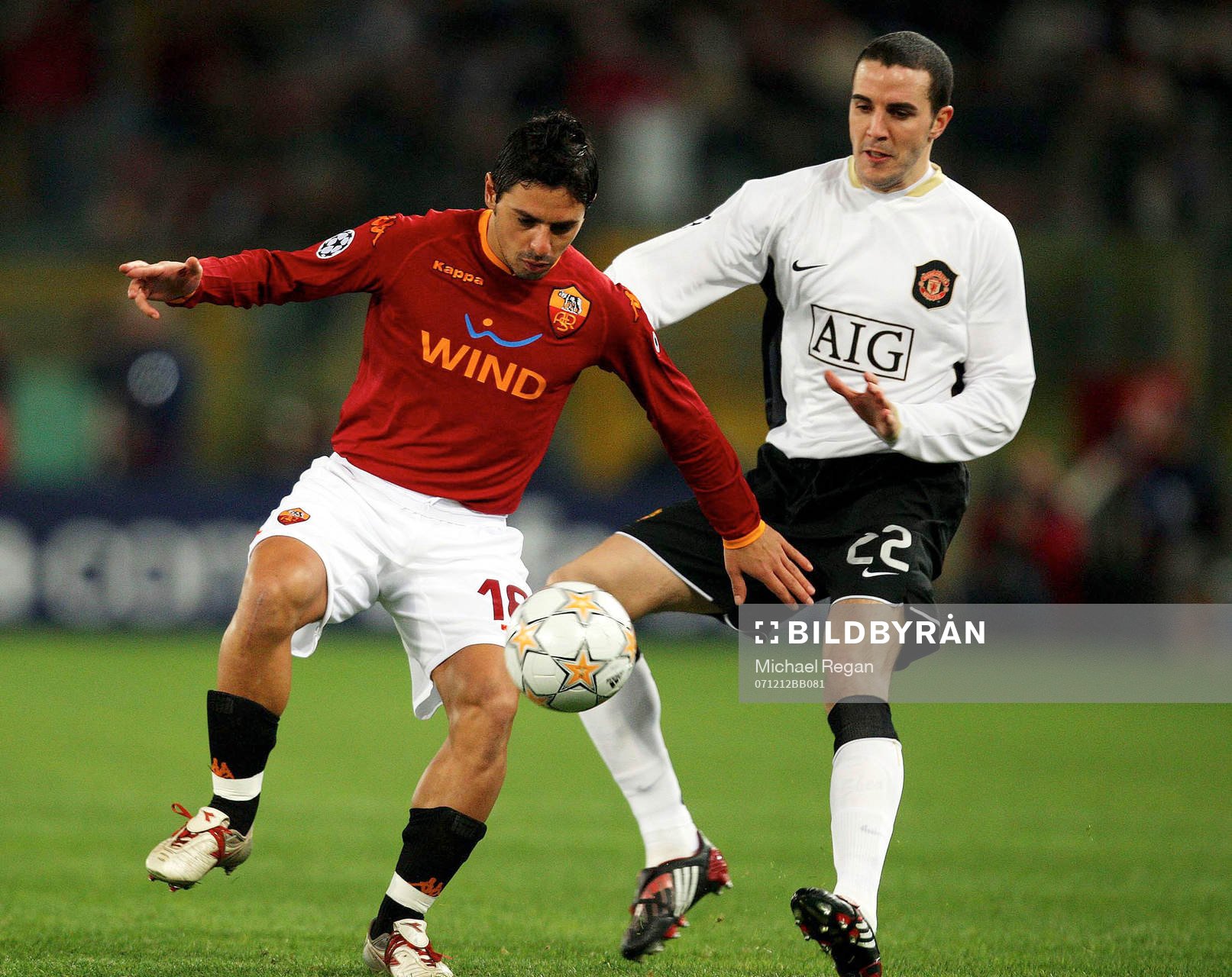 Mauro Esposito,  Roma och John O'Shea, Manchester United
