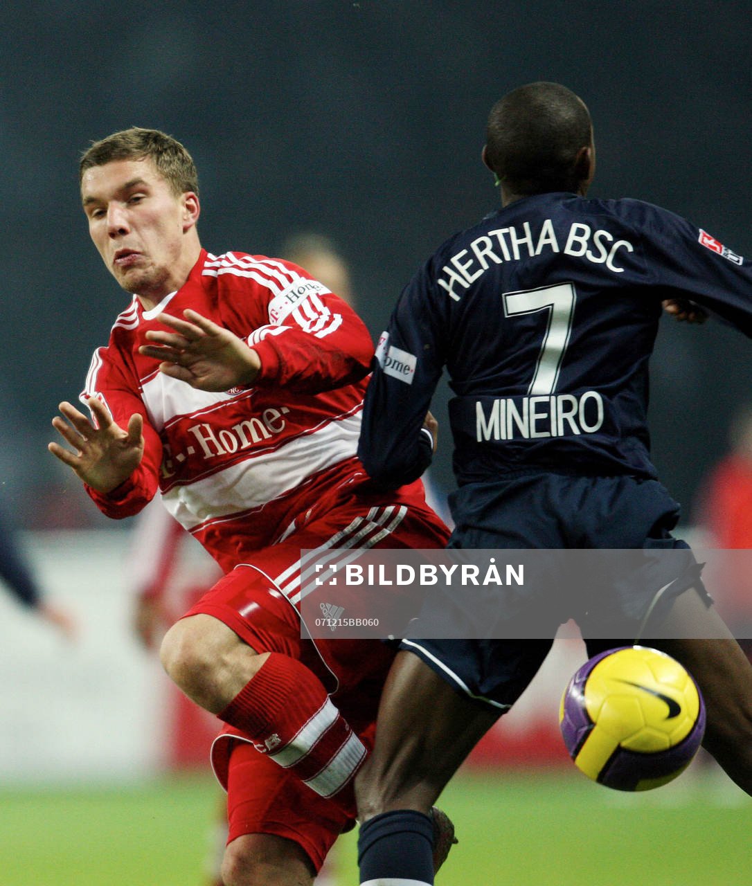 Lukas Podolski och Mineiro