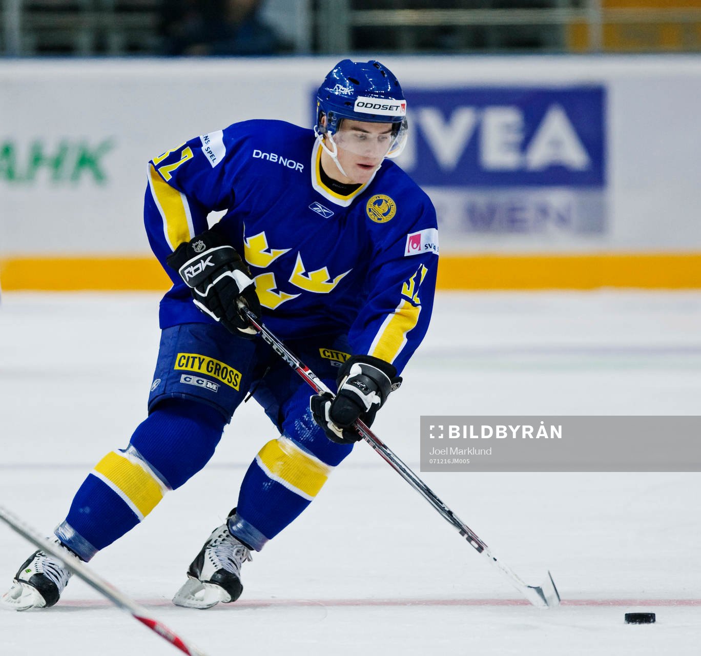 Tobias Viklund, Sverige