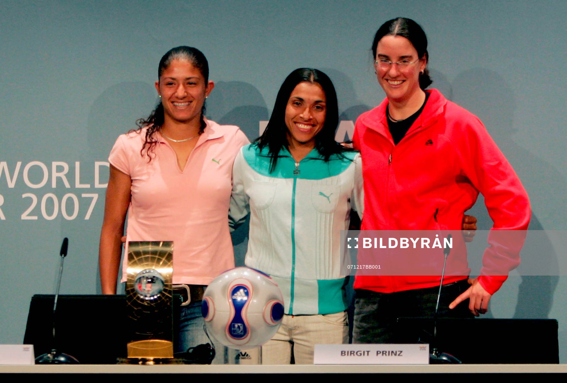 Christiane, Brasilien, Marta, Brasilien och Birgit Prinz,