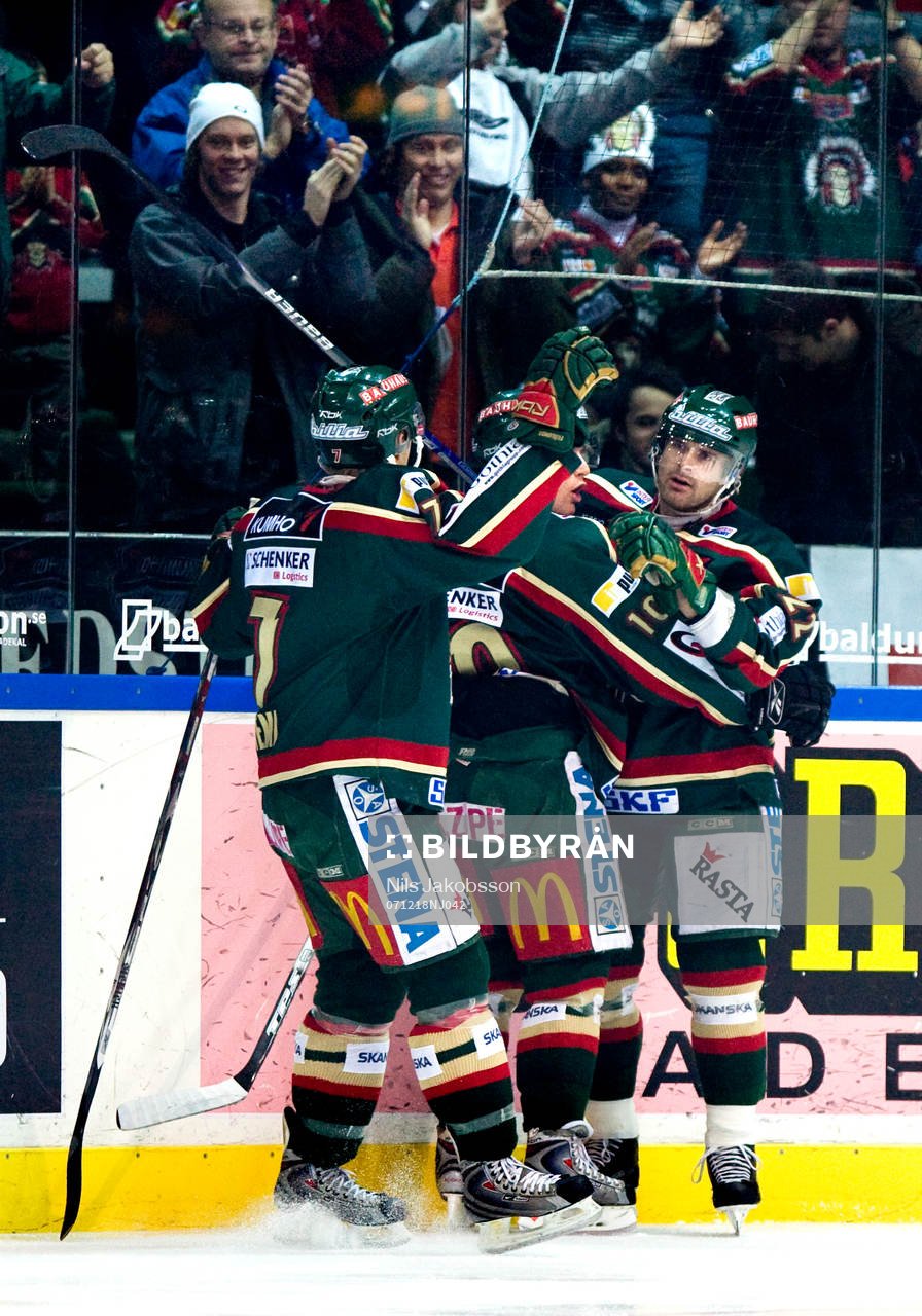 Jonas Esbjörs, Antti-Jussi Niemi, jubel