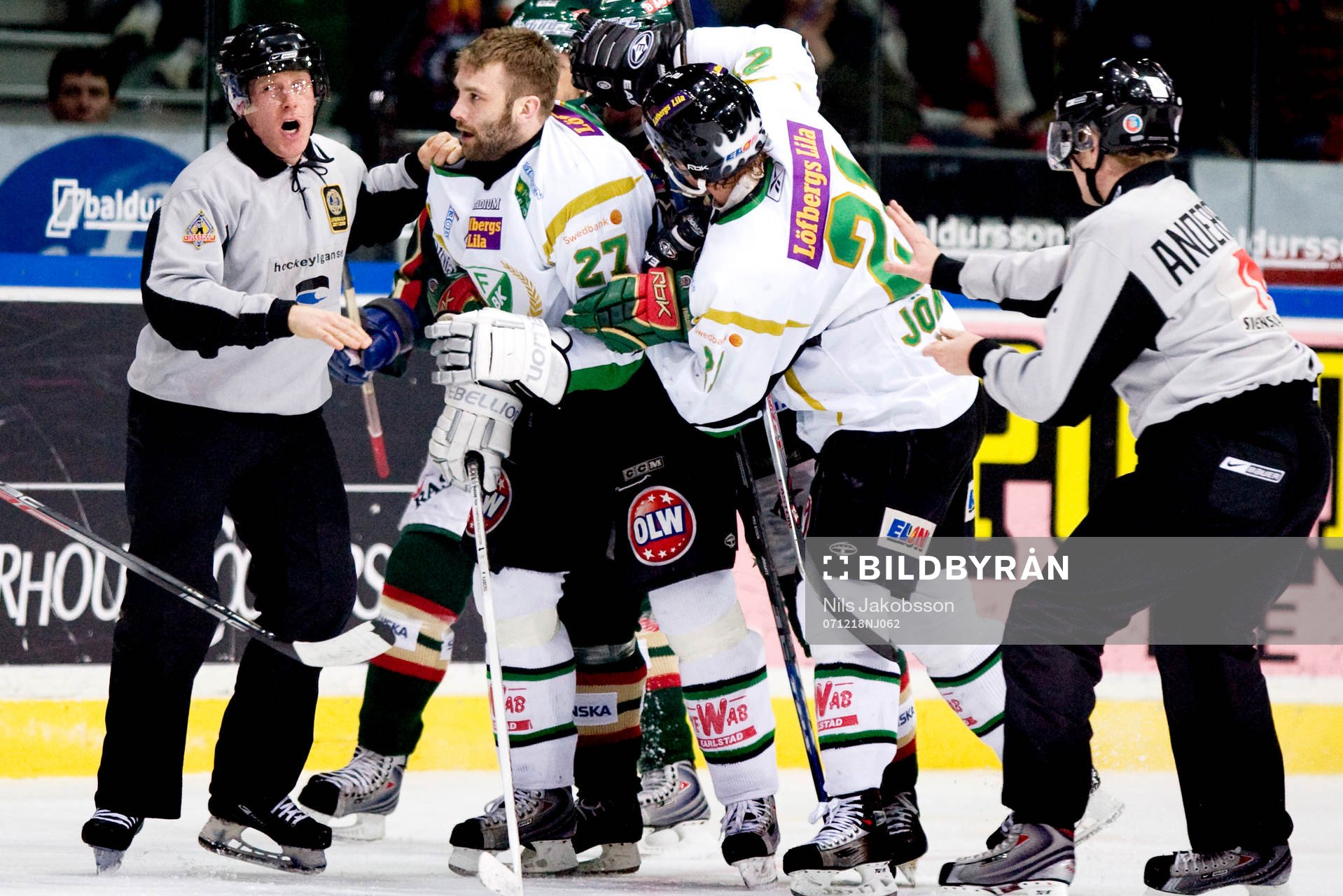 Emil Kåberg, Jörgen Jönsson, Färjestad, bråk, fight