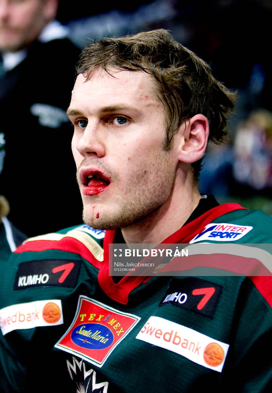 Magnus Kahnberg, Frölunda, blod, blöder, skada