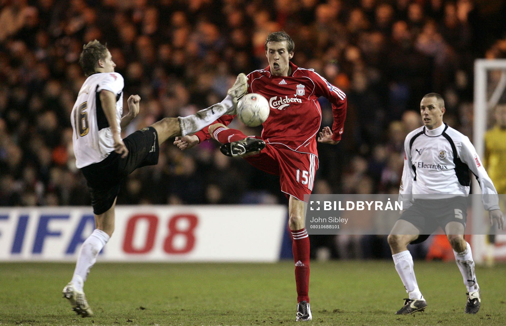  Peter Crouch, Liverpool och David Edwards, Luton