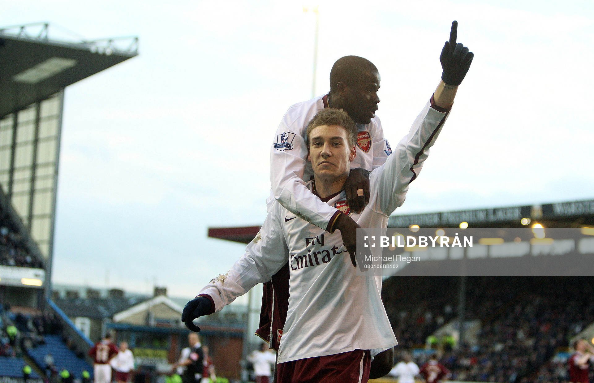 Nicklas Bendtner och Emmanuel Eboue, Arsenal (Jubel)