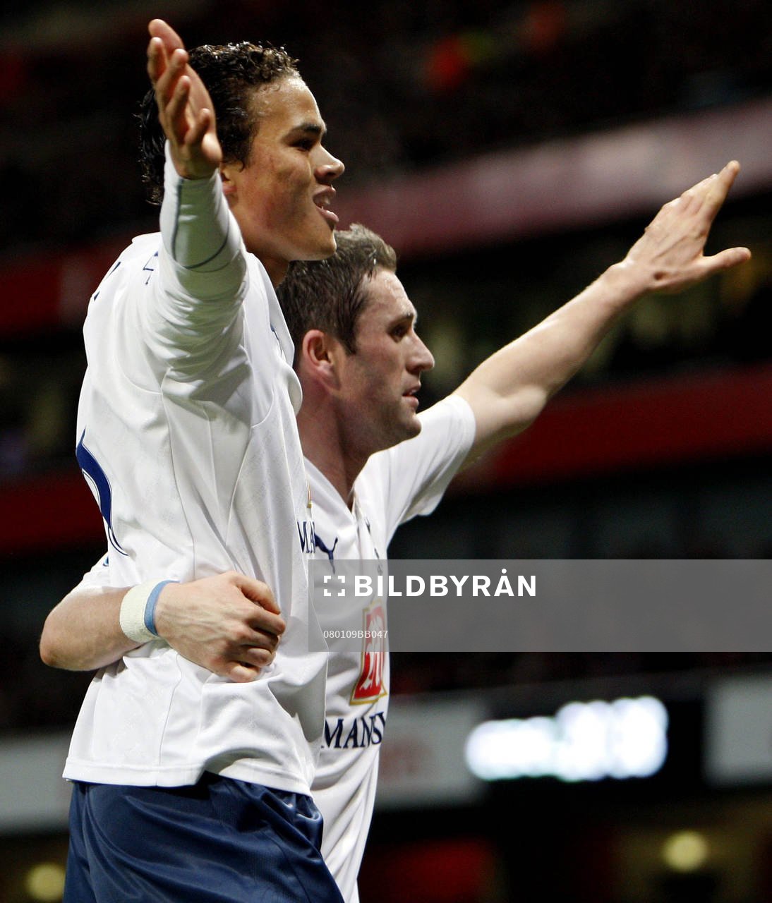 Jermaine Jenas och Robbie Keane, jubel