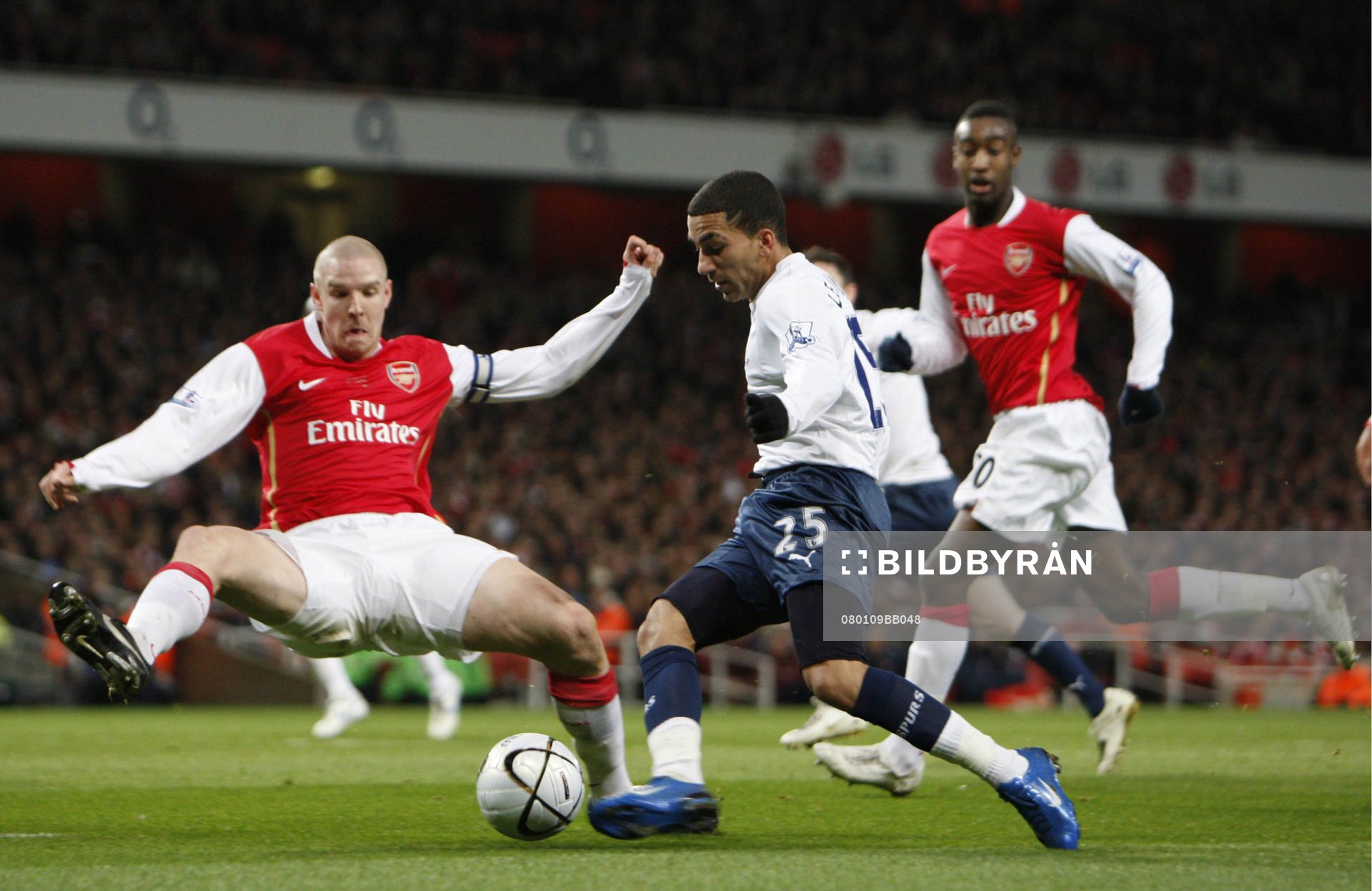 Aaron Lennon och Philippe Senderos