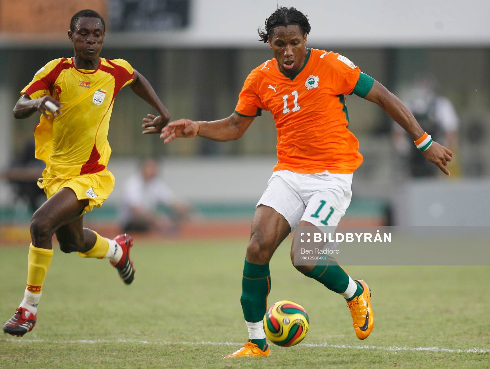 Didier Drogba, Elfenbenskusten och Khaled Adenon, Benin