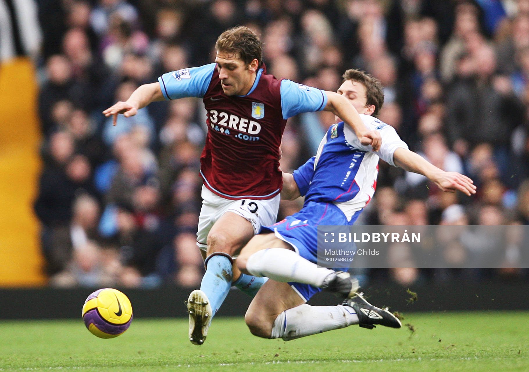  Stilian Petrov och Stephen Warnock.