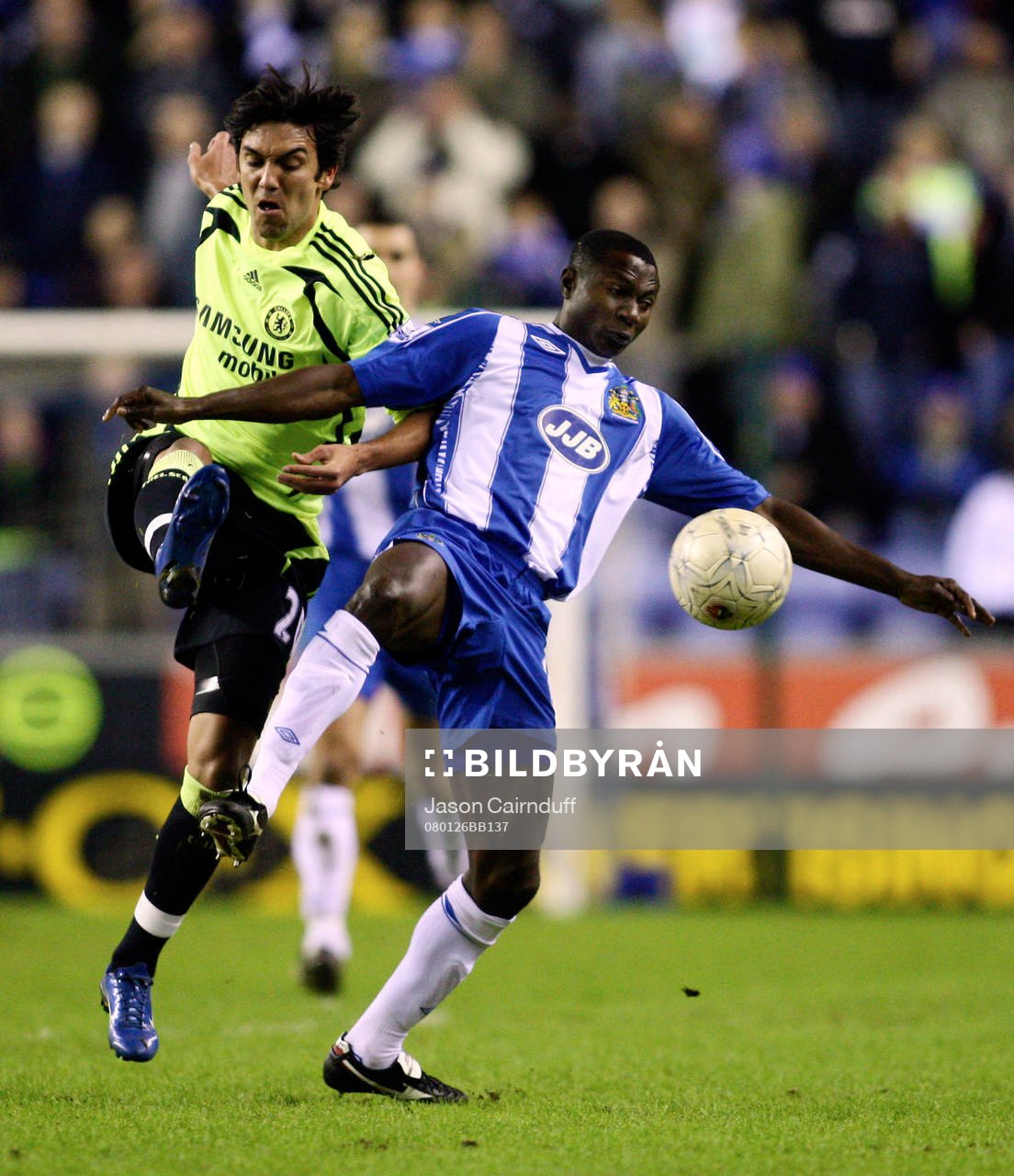  Paulo Ferreira, Chelsea och Julius Aghahowa, Wigan.