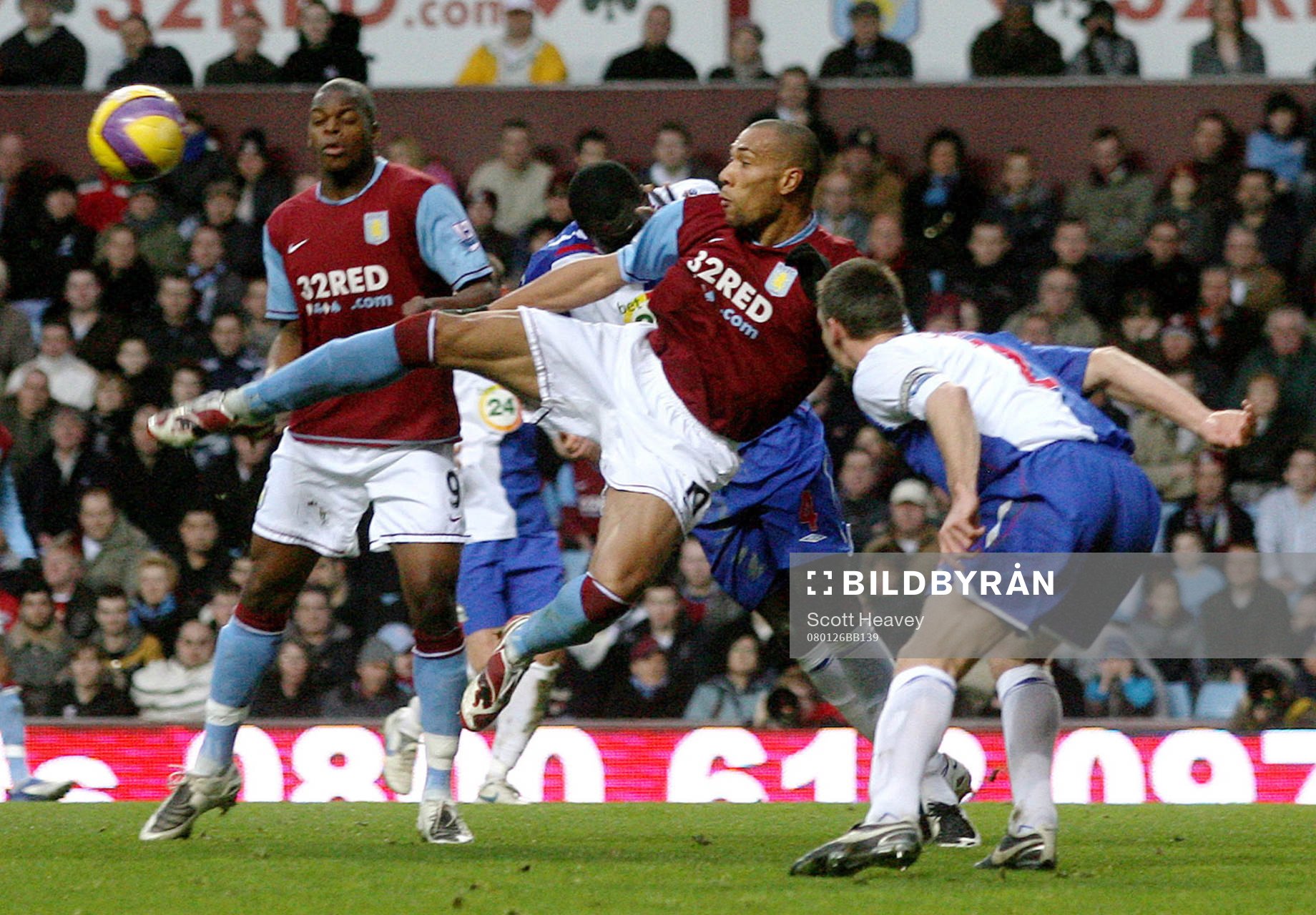 John Carew, Aston Villa