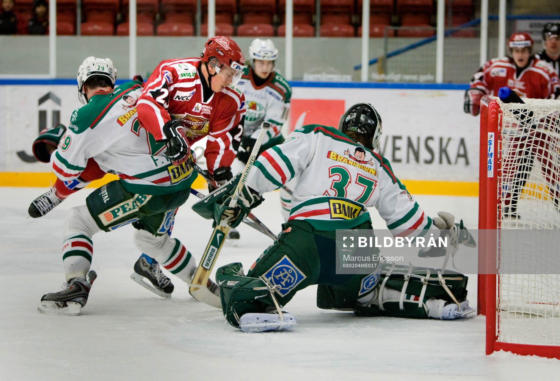 Linus Persson, Almtuna trycker till Fredrik Persson,