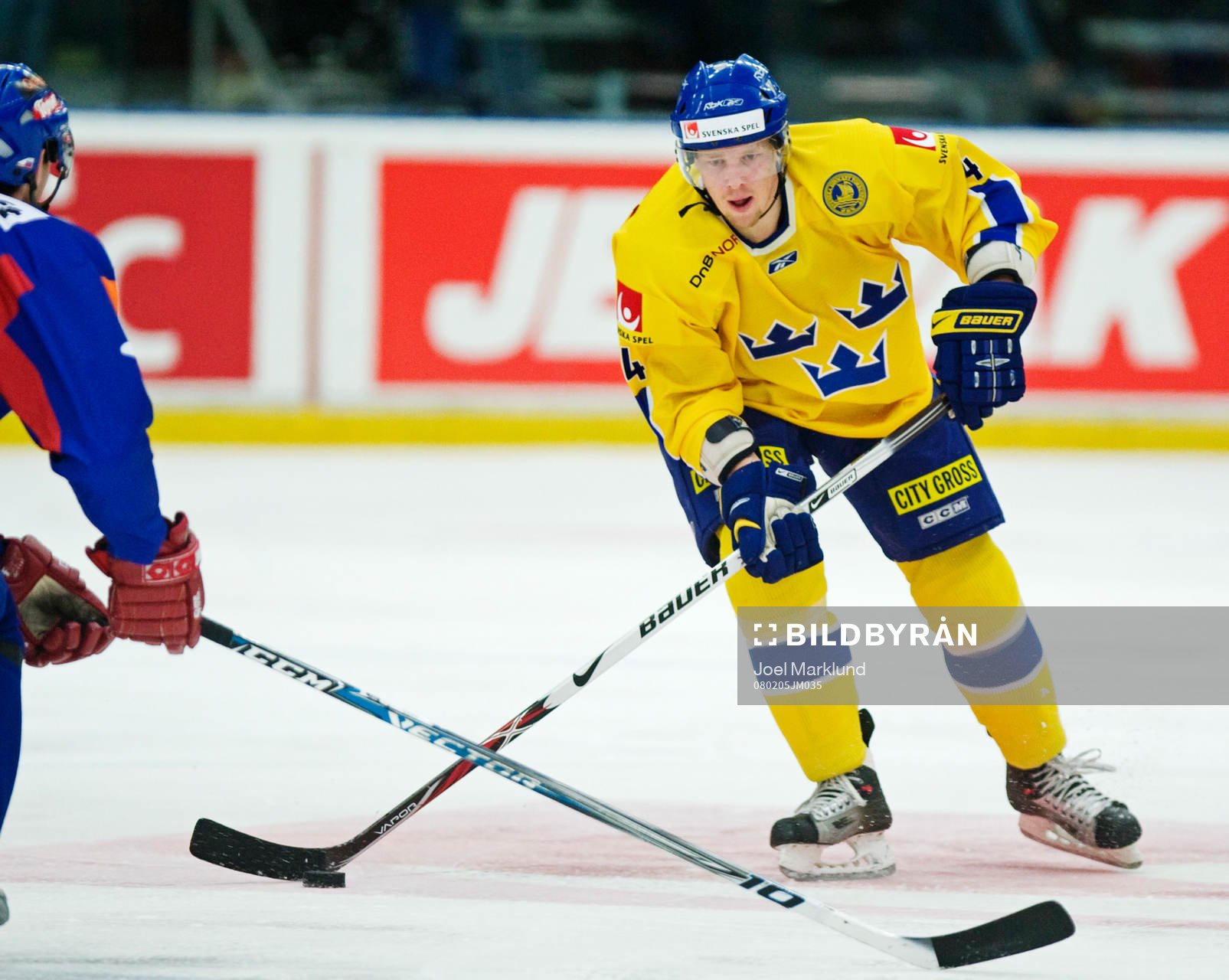 Jonas Junland, Sverige